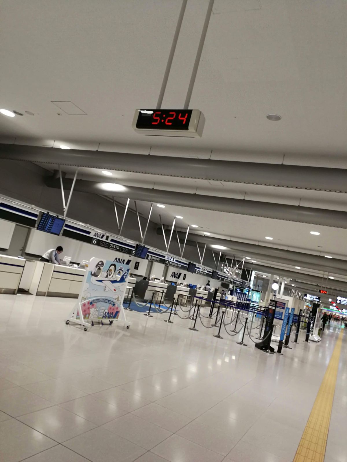 空港カウンター