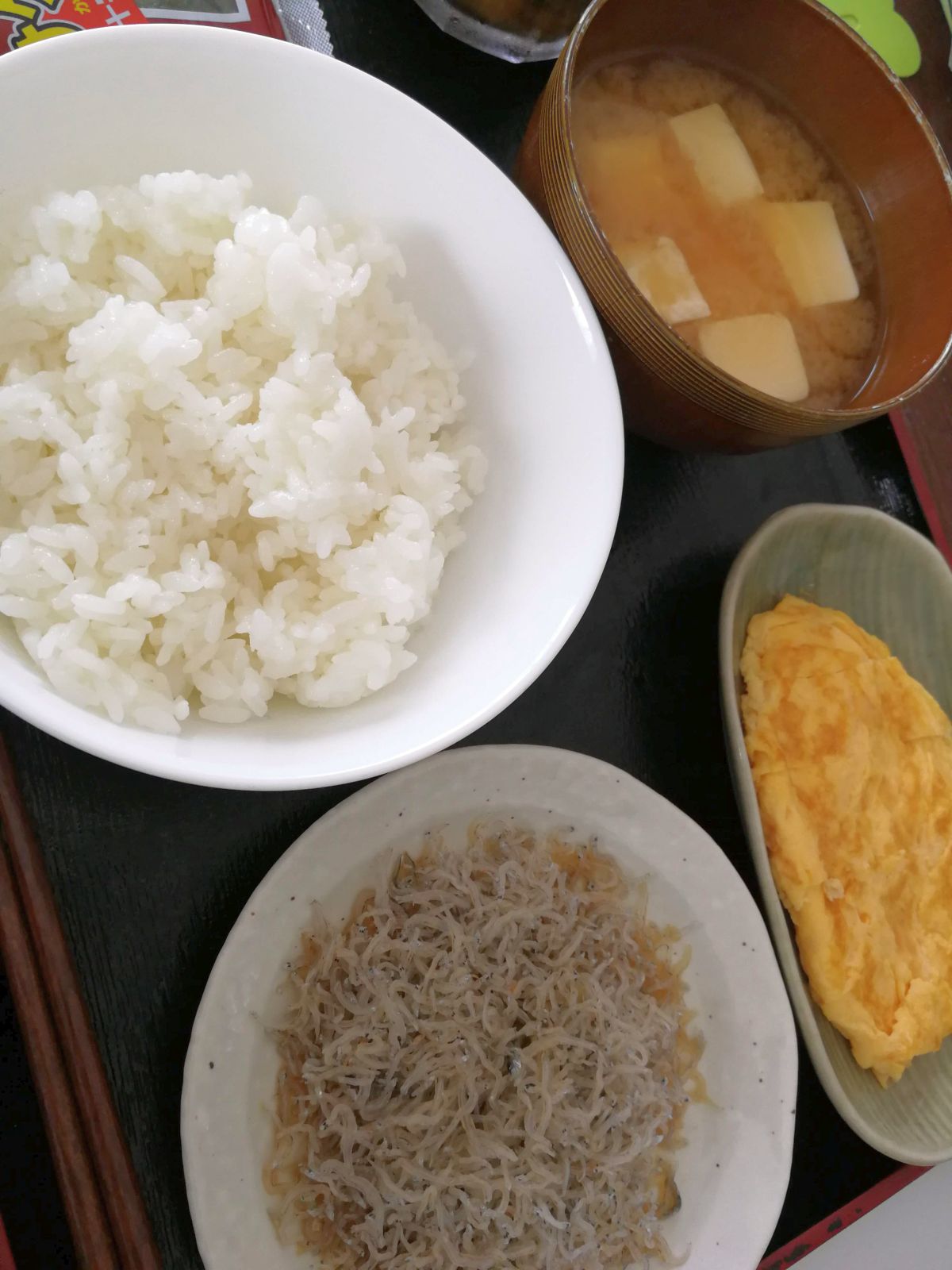 本日の朝食兼昼食