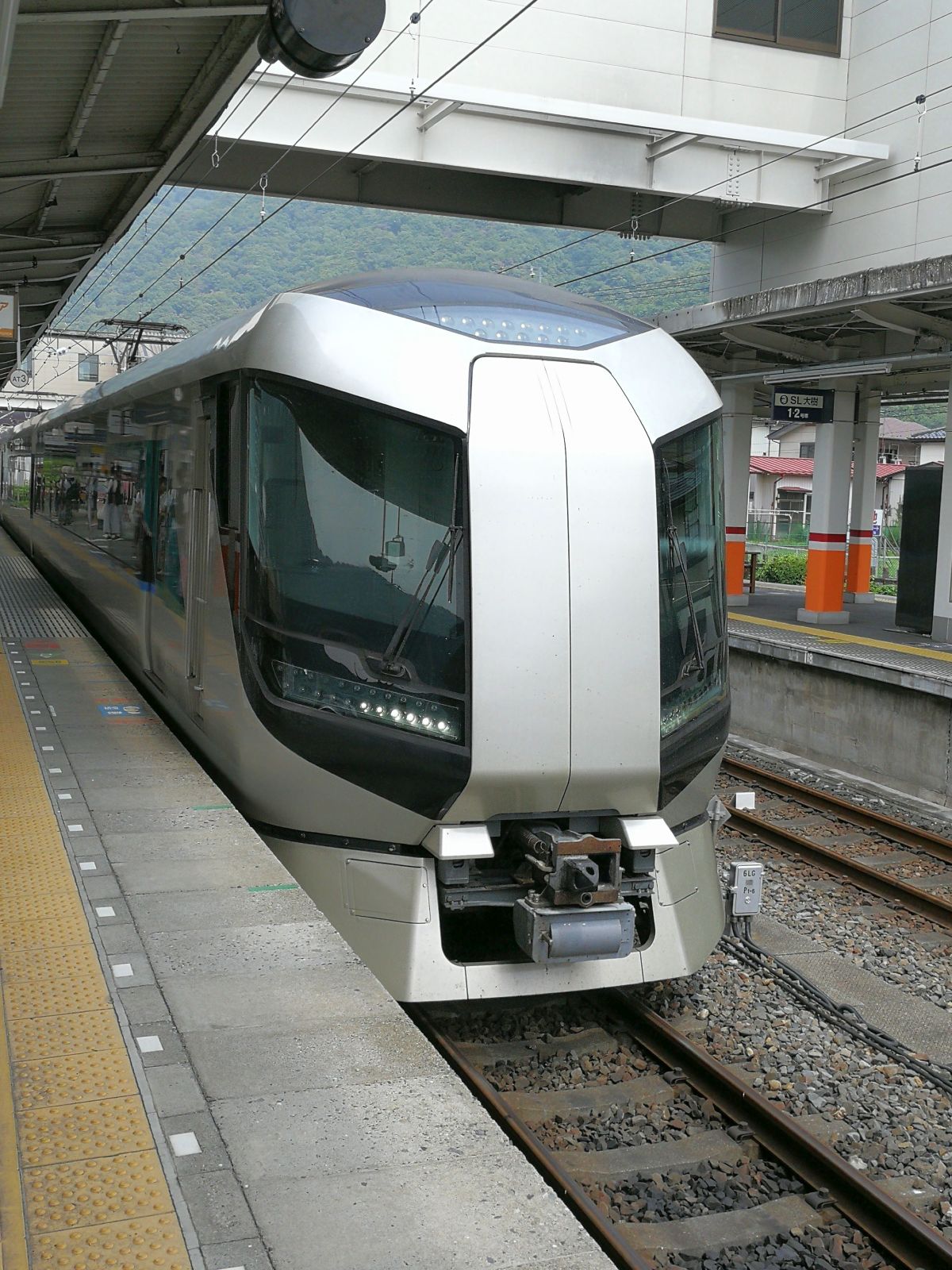 お帰り車両