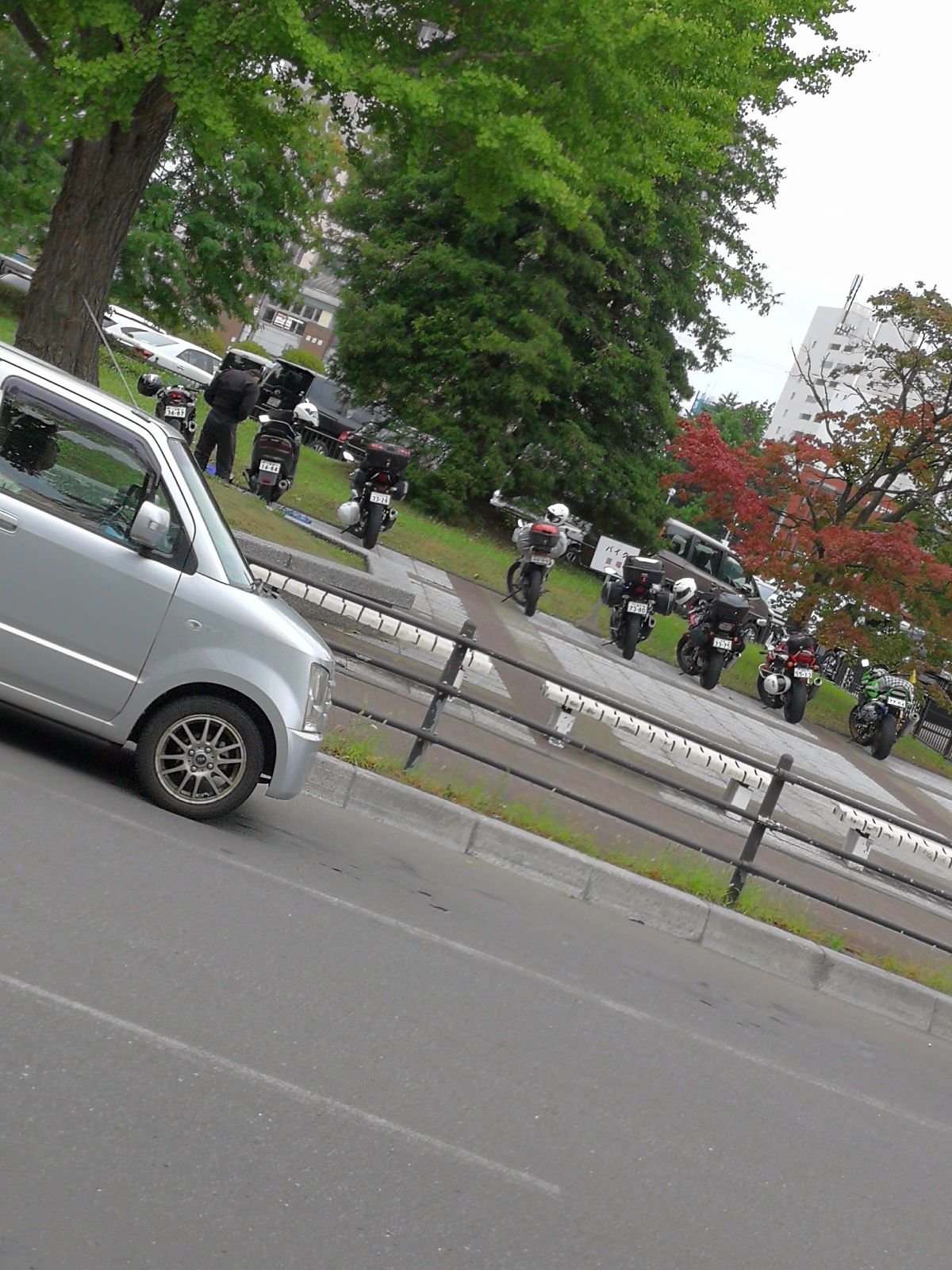 バイク駐輪場