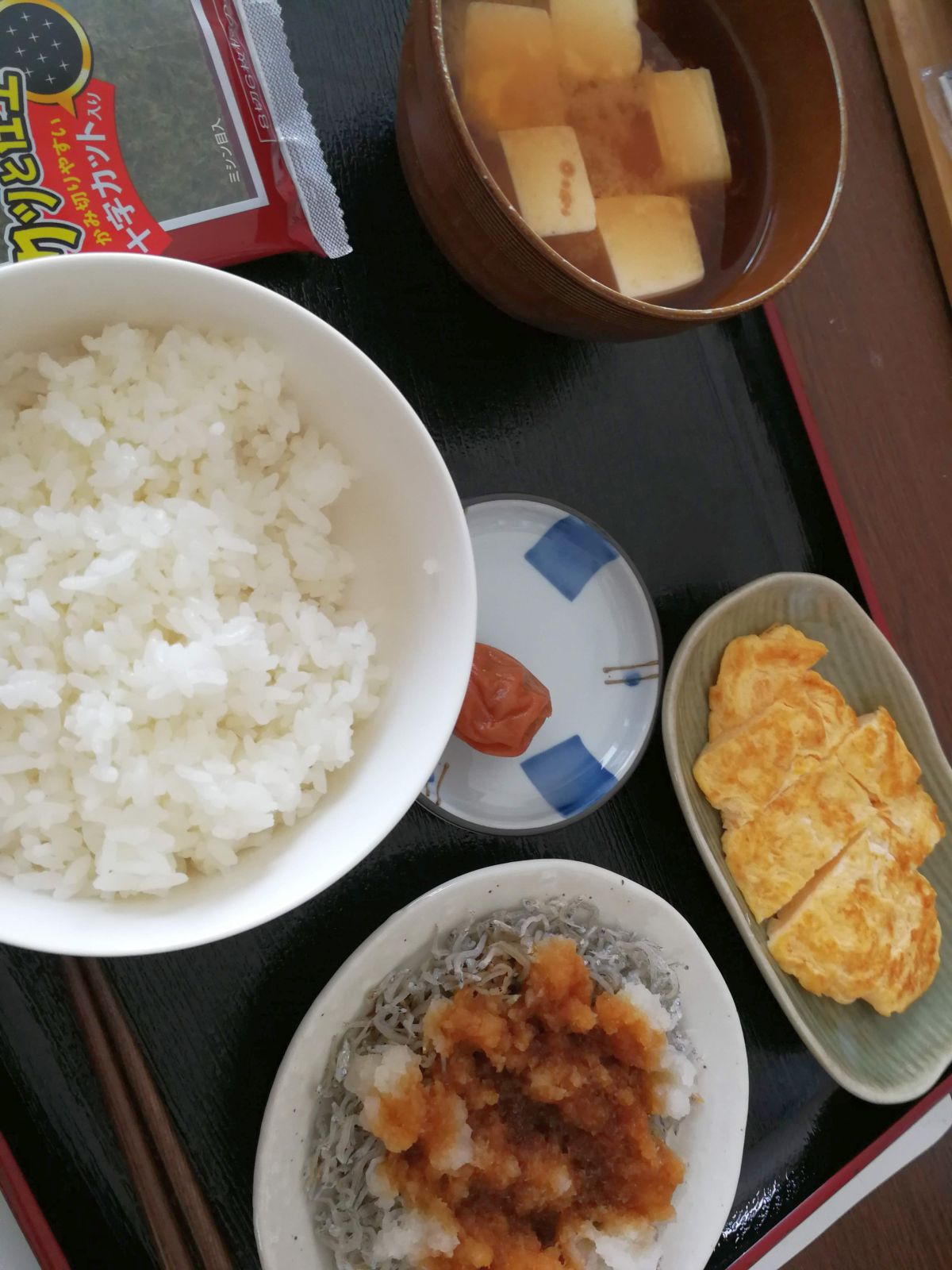 本日の朝食兼昼食