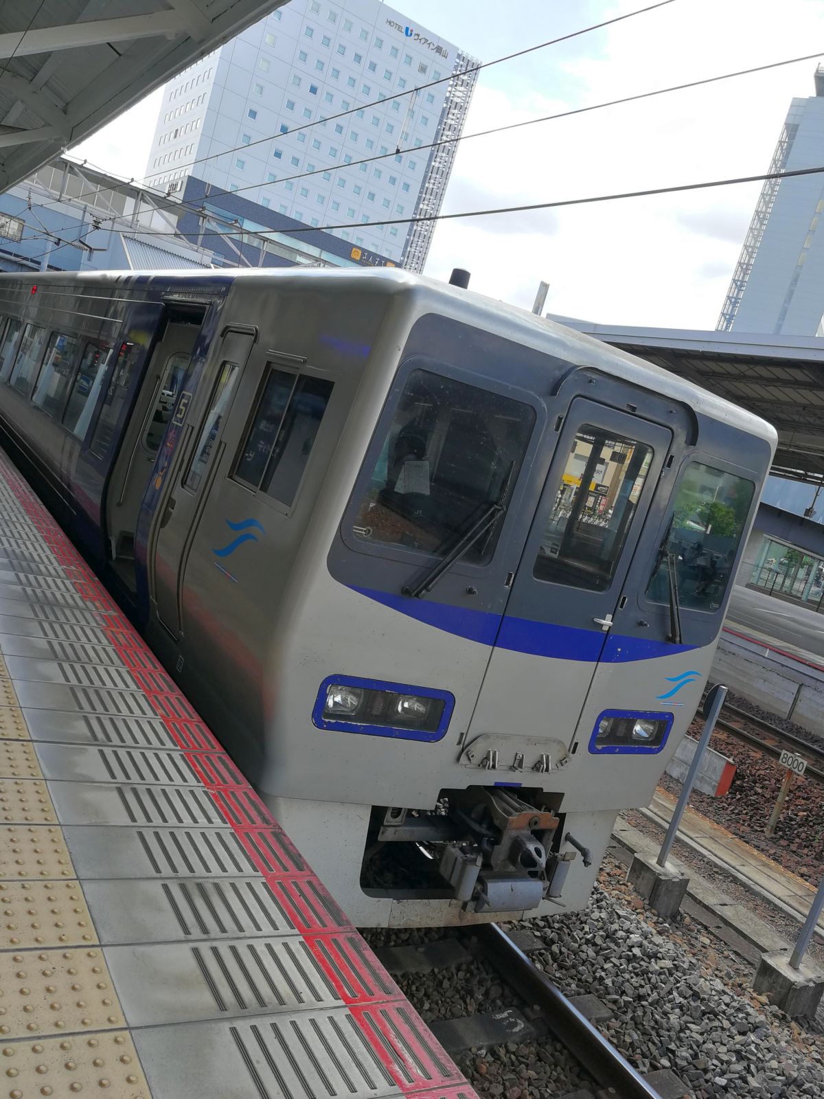 停車中の車両