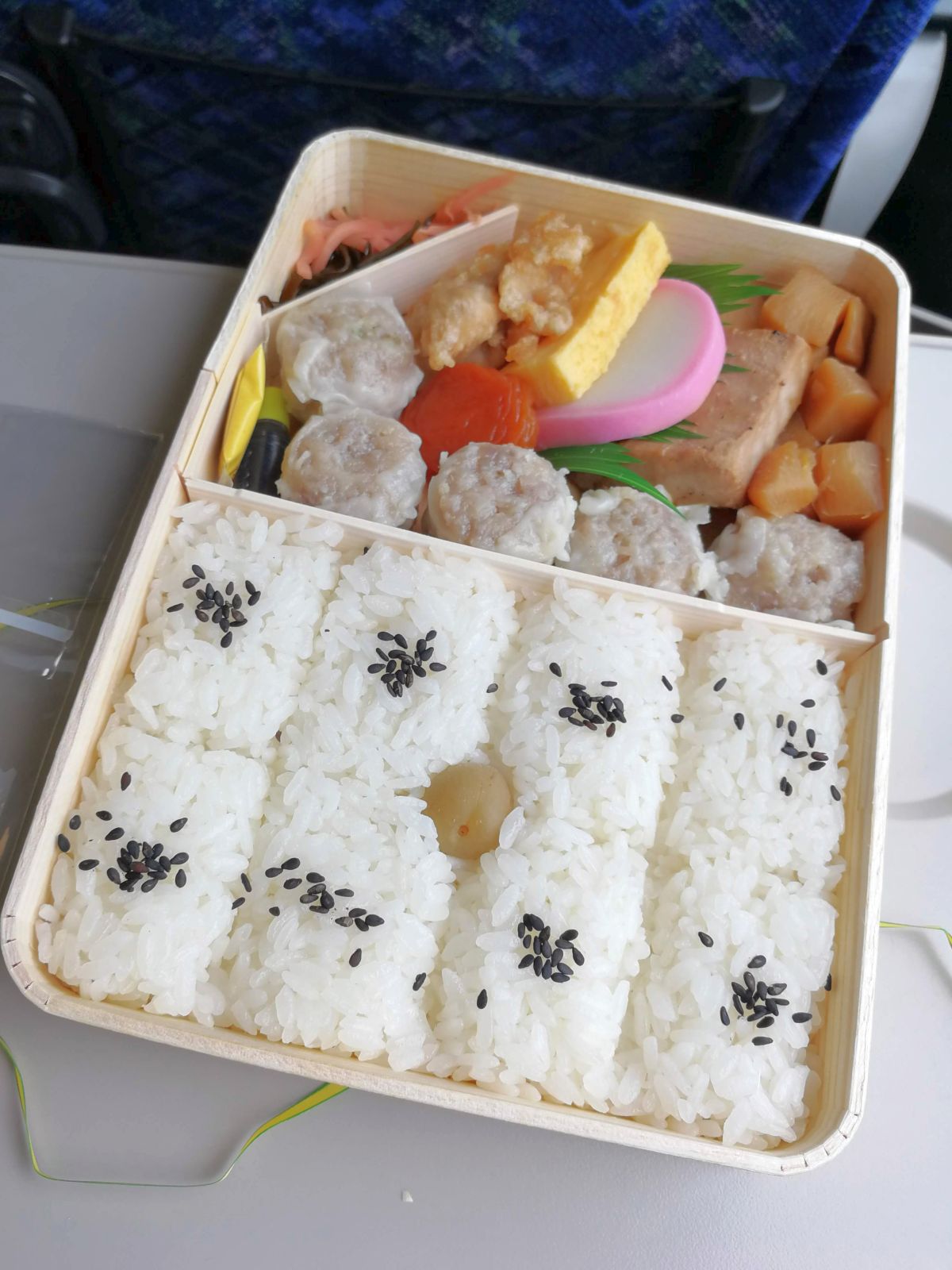 本日の朝食兼昼食