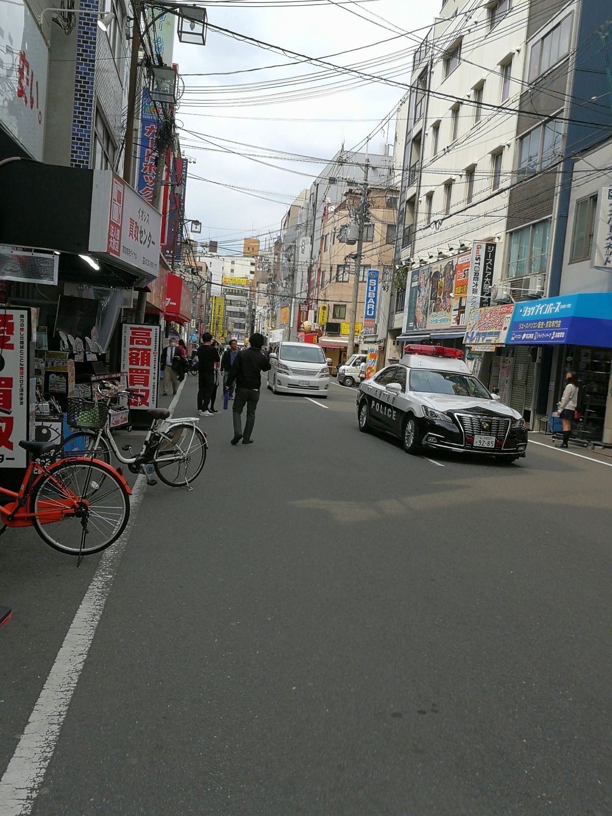 ポリスカーの巡回