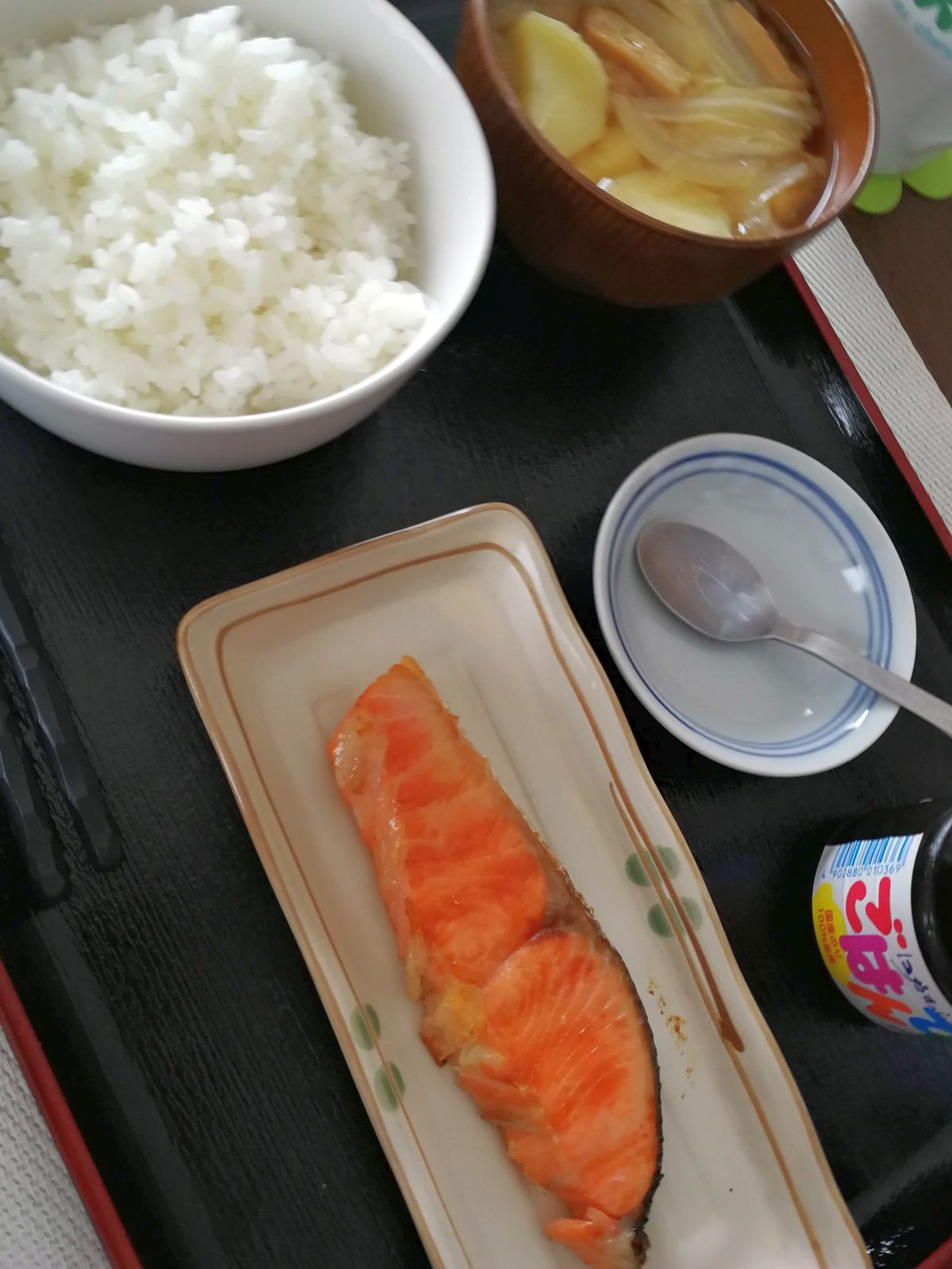 本日の朝食兼昼食