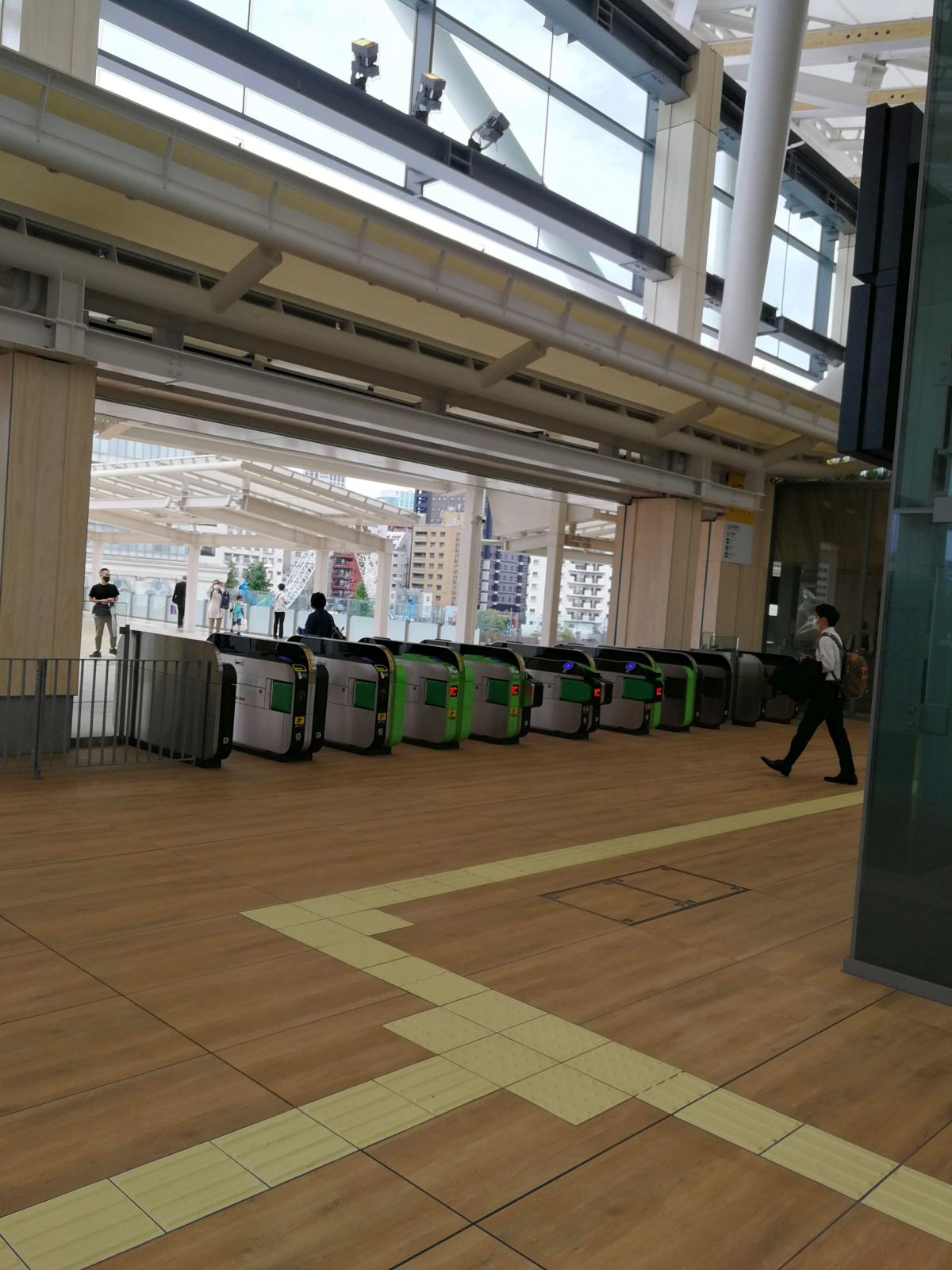 改札口の風景