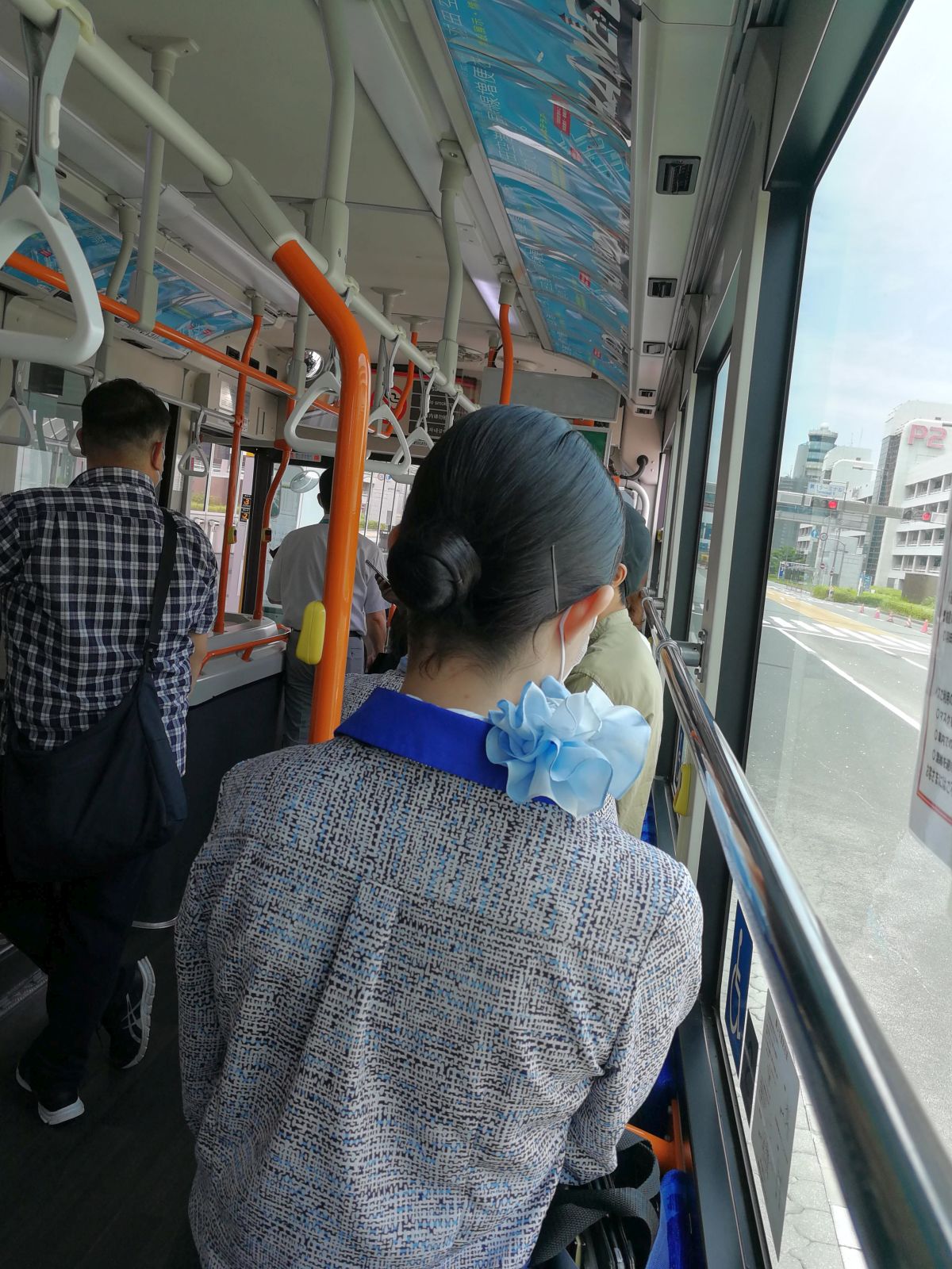バスで移動