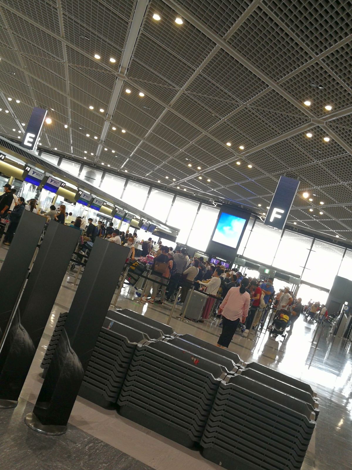 空港カウンター