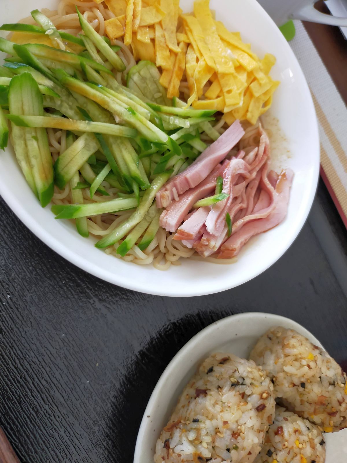 本日の朝食兼昼食