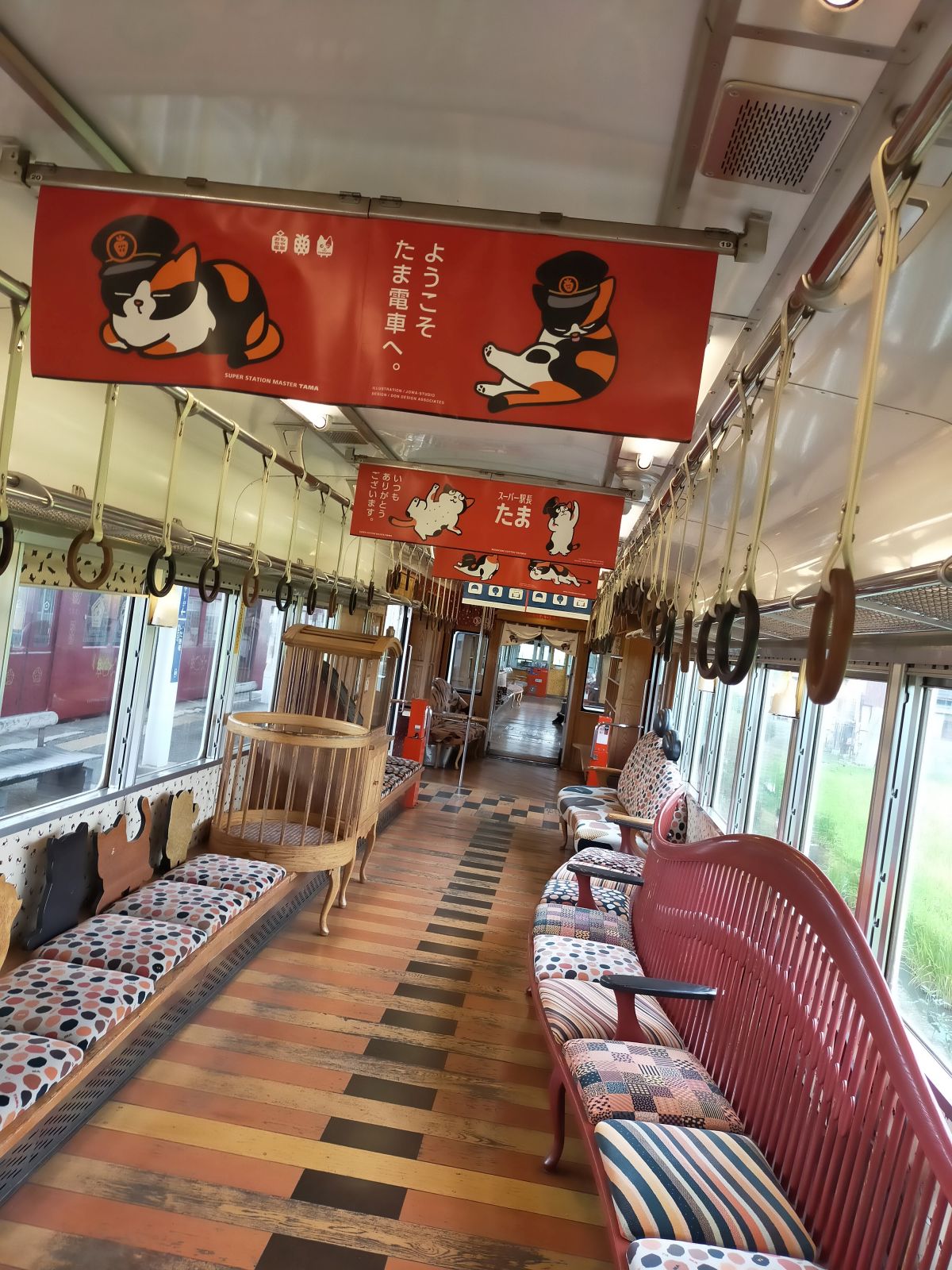 たま電車の内装