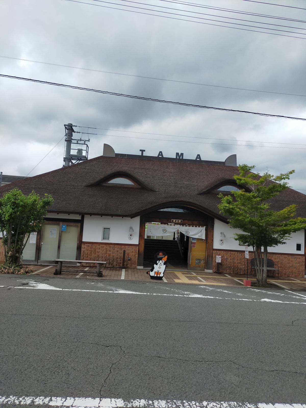 貴志駅の外観