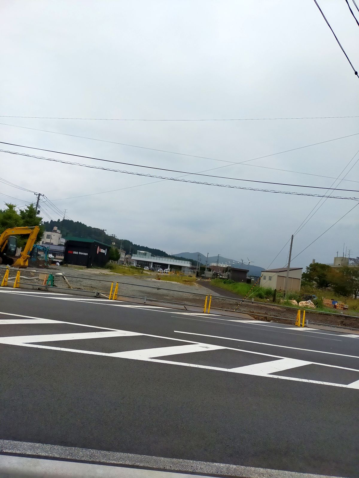 向かいの建物