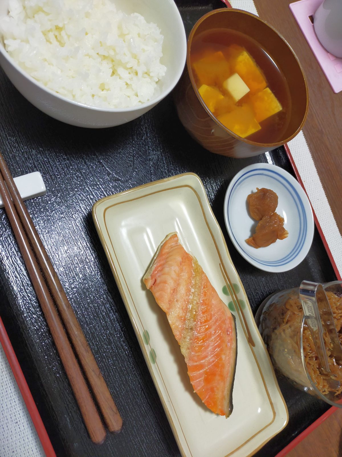 本日の朝食兼昼食