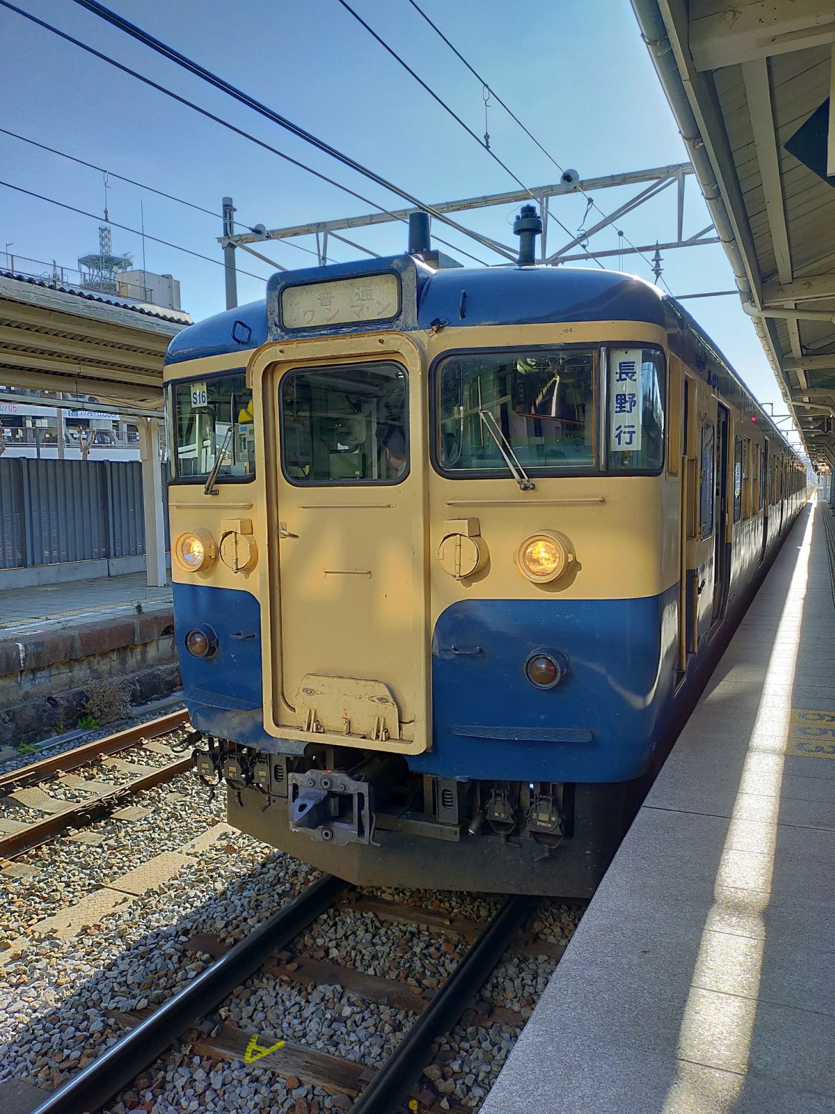 停車中の車両