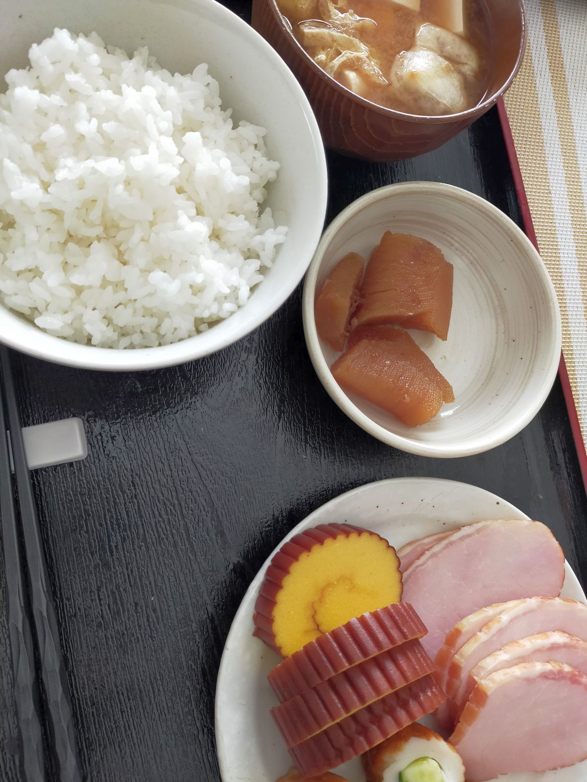 本日の朝食兼昼食