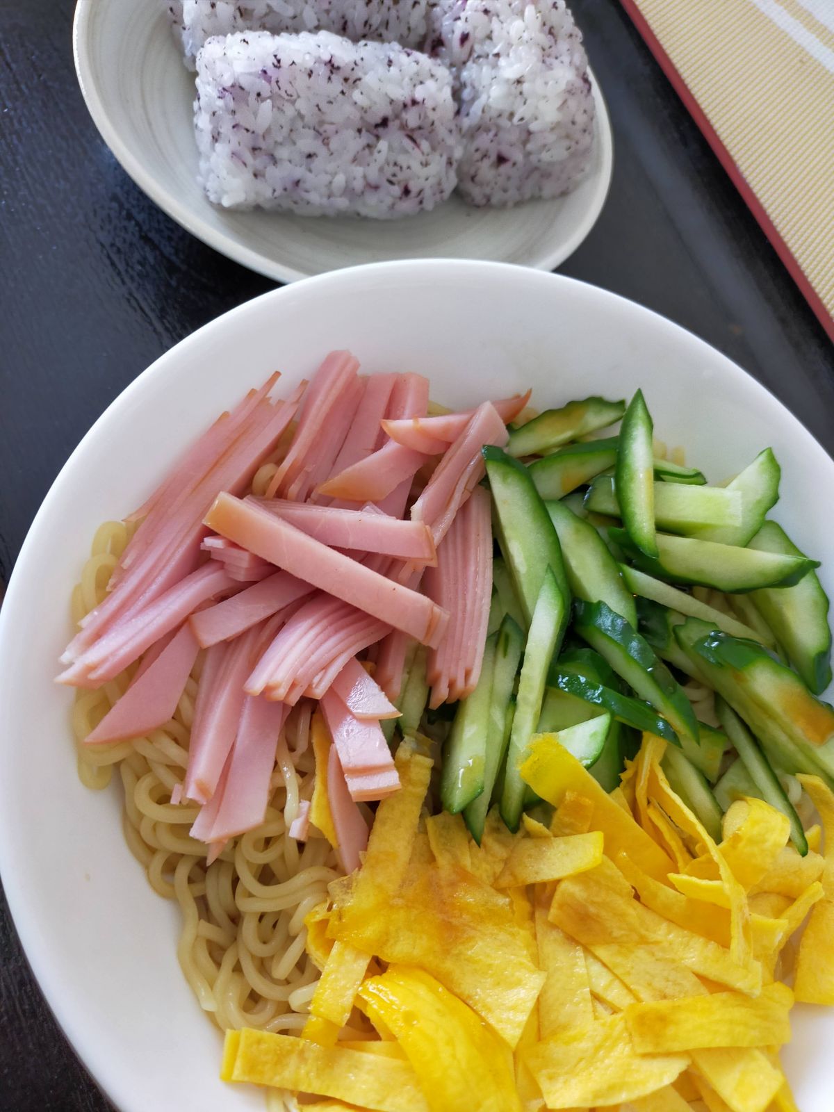 本日の朝食兼昼食