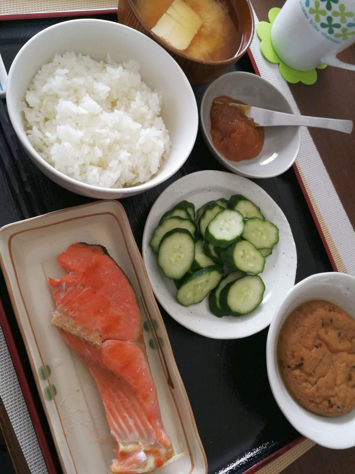 本日の朝食兼昼食