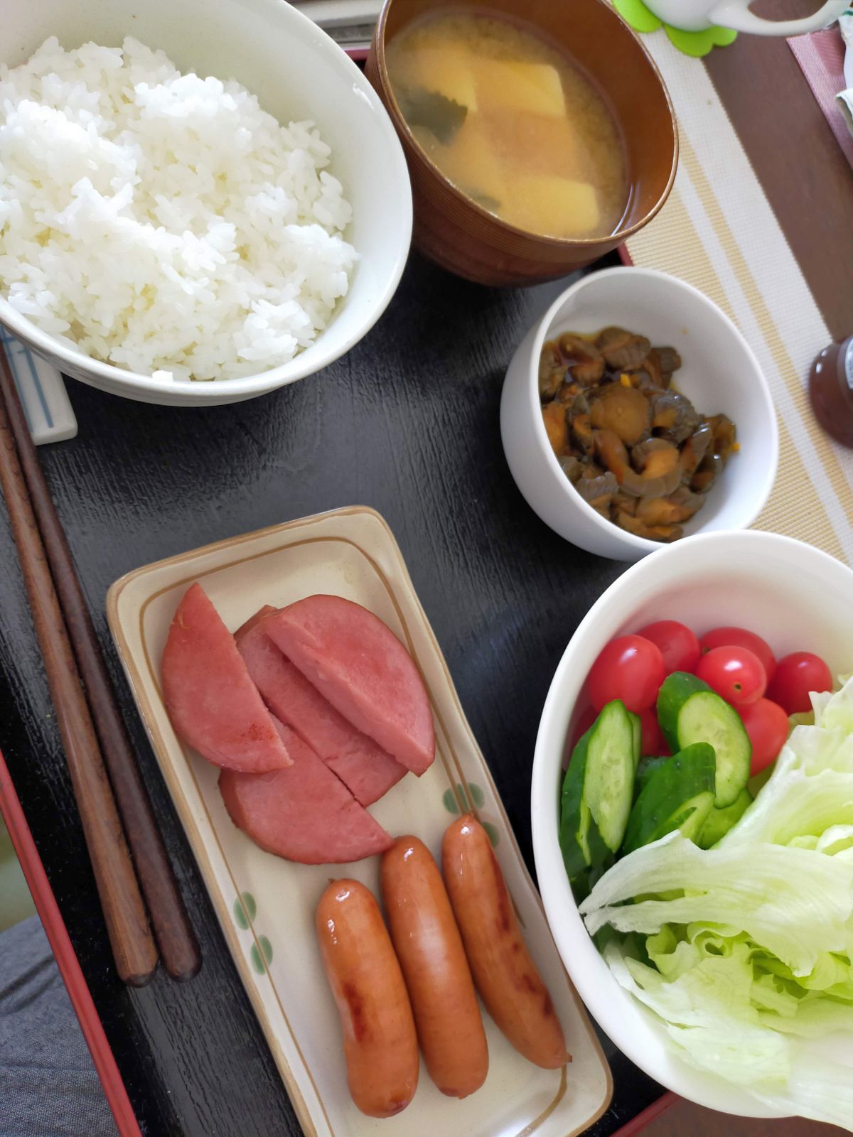 本日の朝食兼昼食