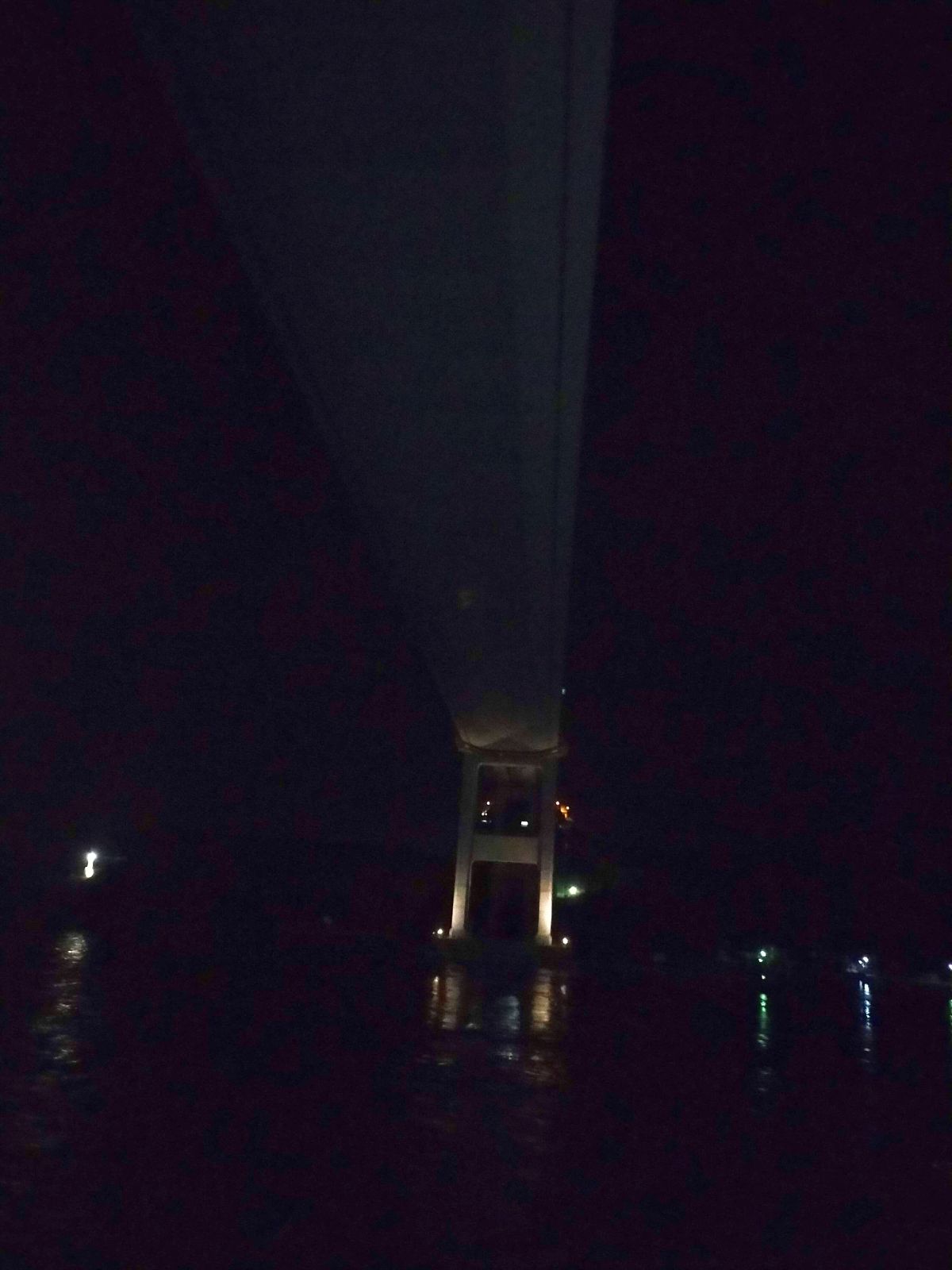 橋下通過