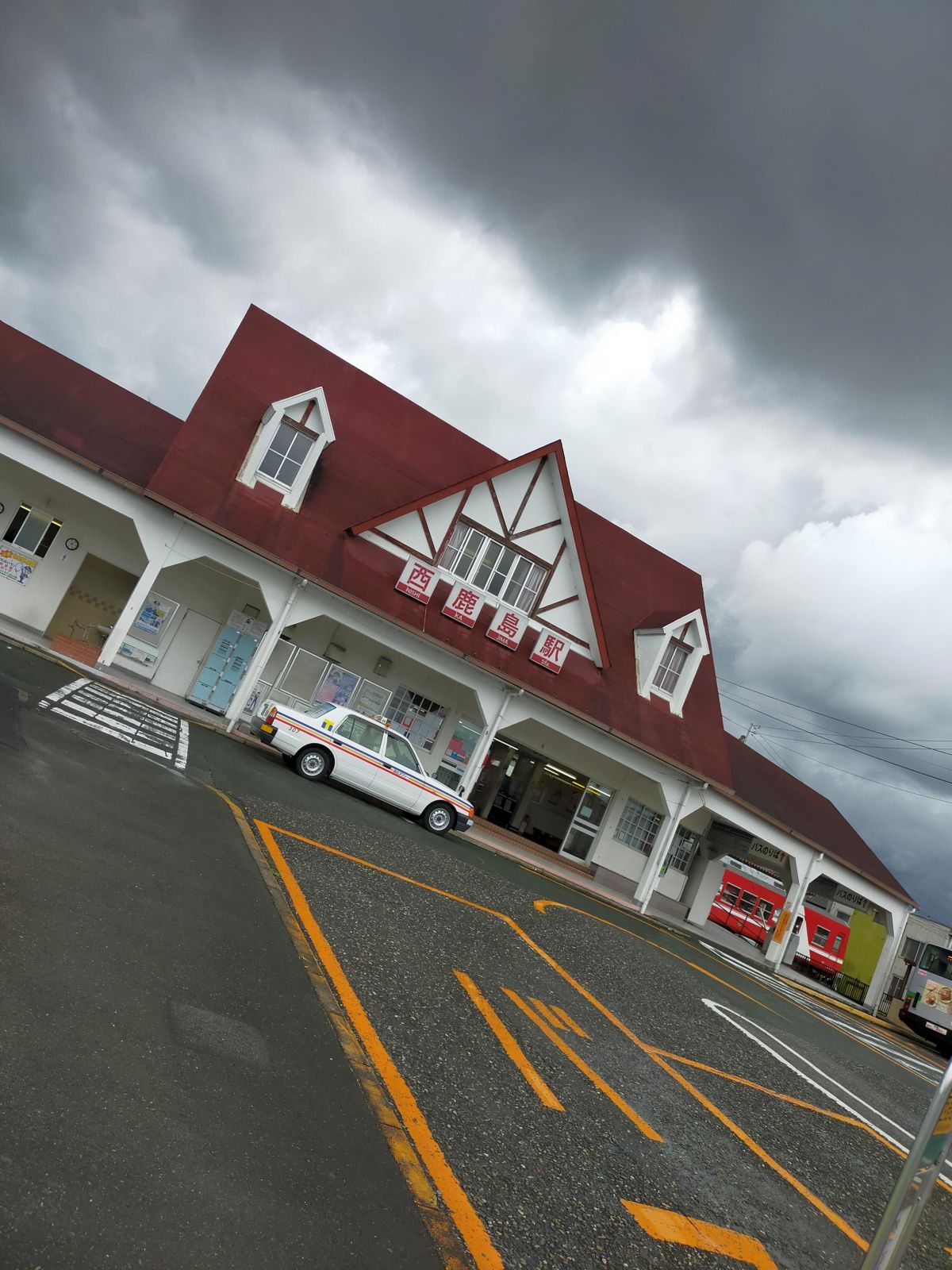 西鹿島駅駅舎