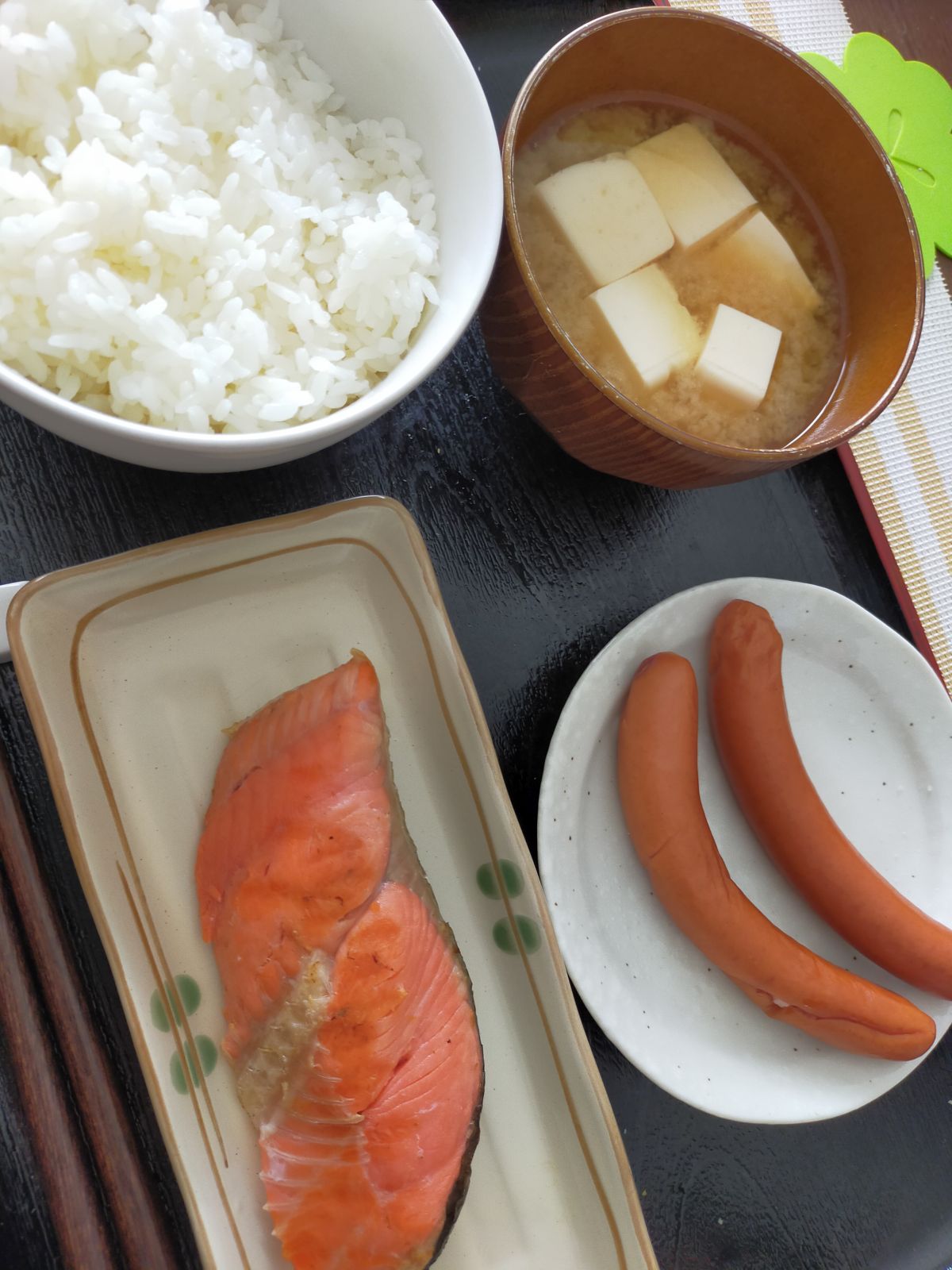 本日の朝食兼昼食