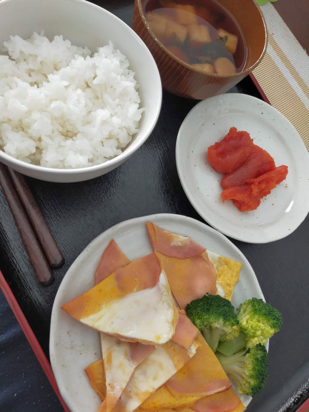 本日の朝食兼昼食