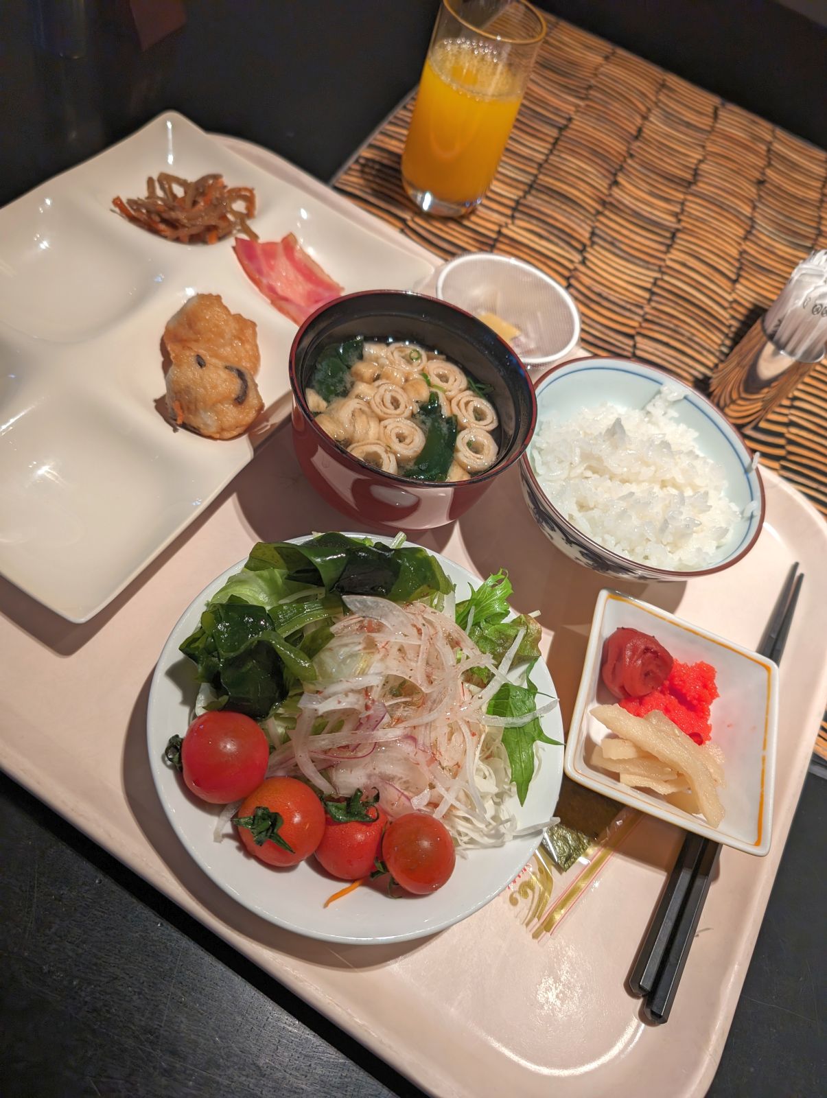 本日の朝食