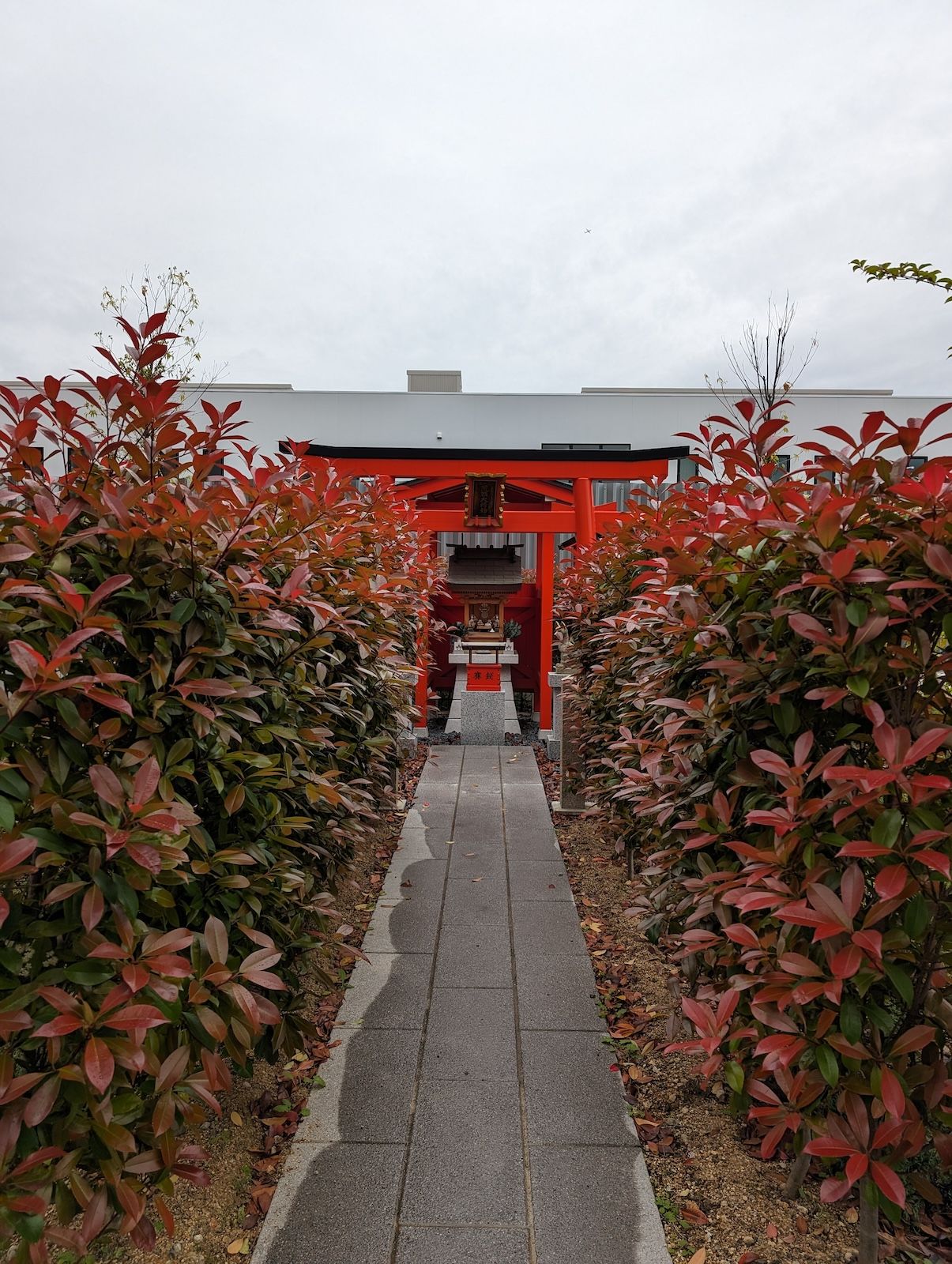 場内神社