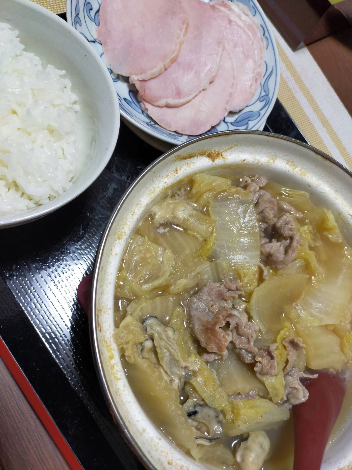 本日の朝食兼昼食兼夕食