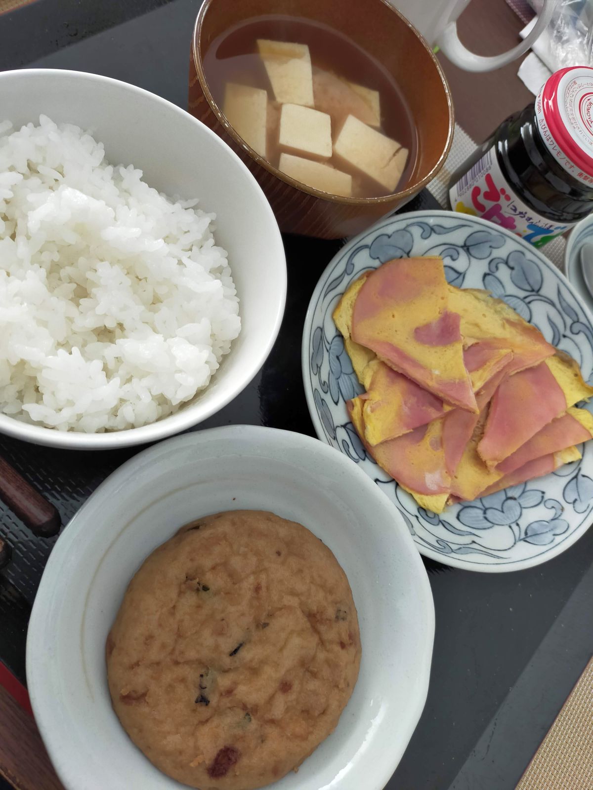 本日の朝食兼昼食