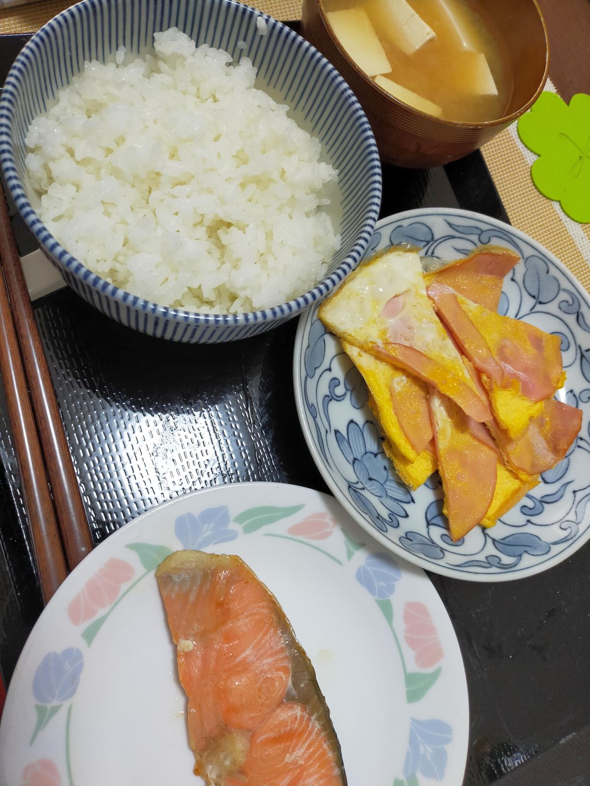 本日の朝食兼昼食