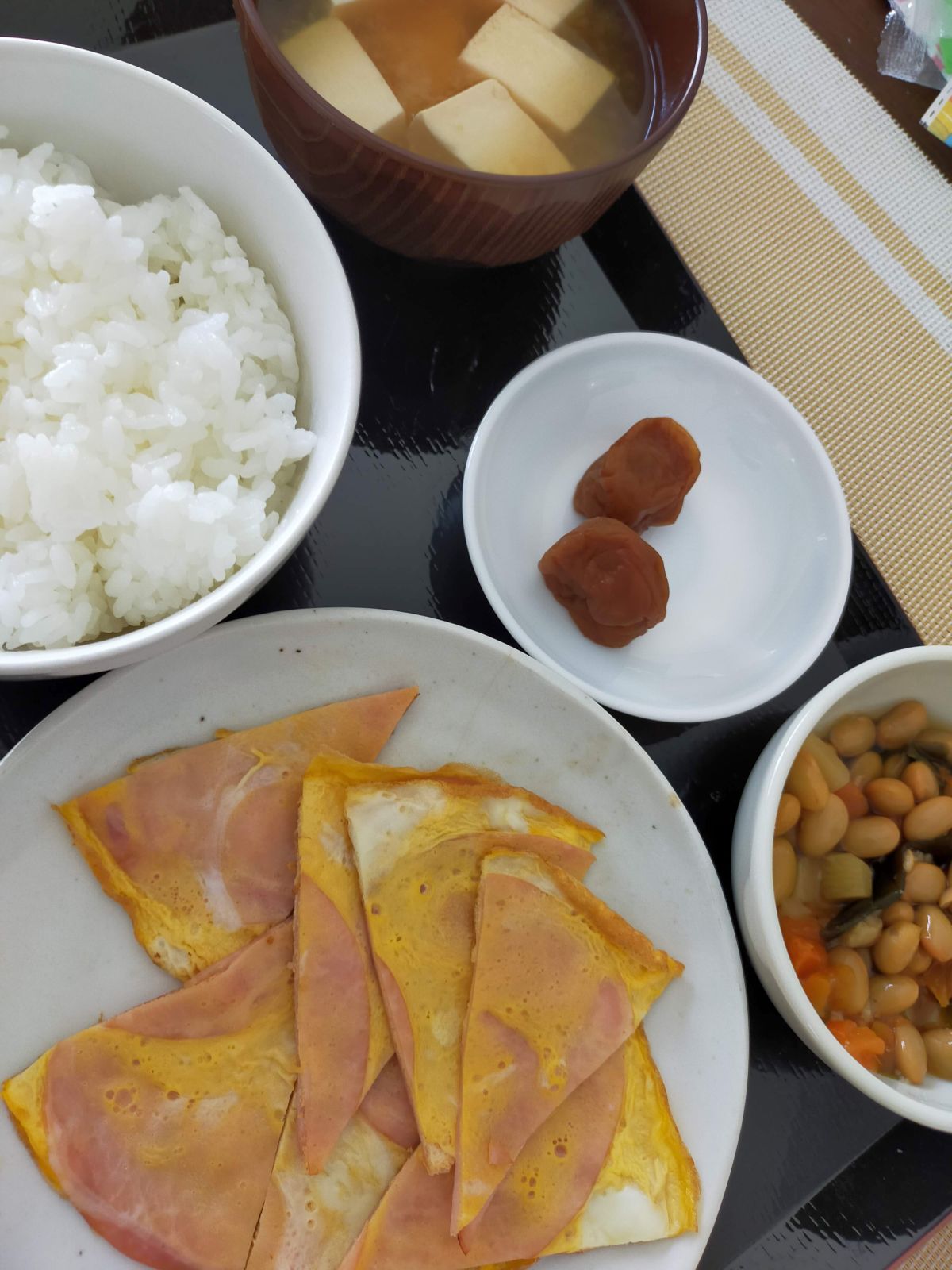 本日の朝食兼昼食