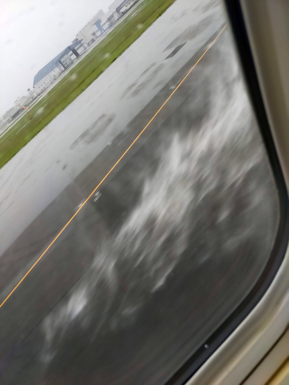 エンジンの排気