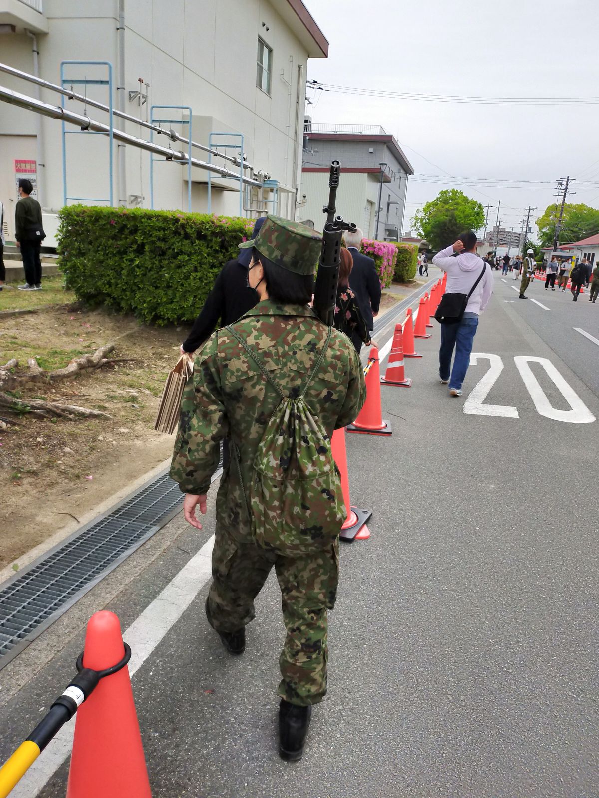 銃の携行