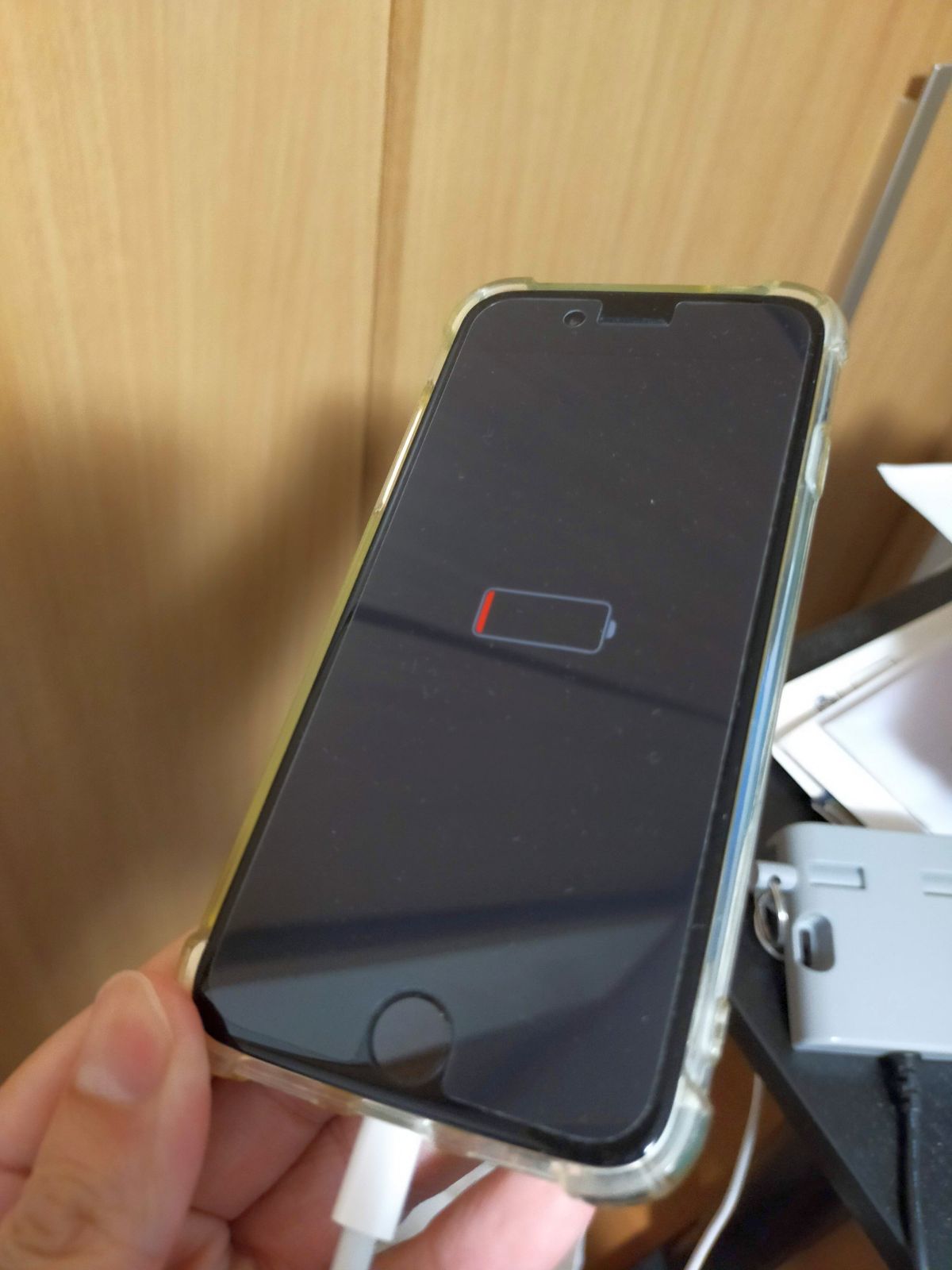 iPhoneの電池切れ