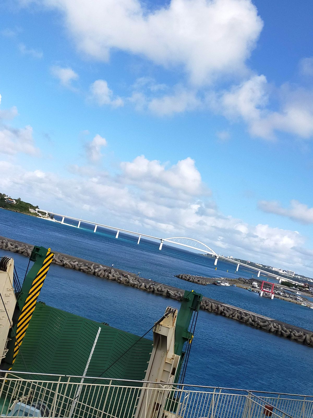 瀬底大橋
