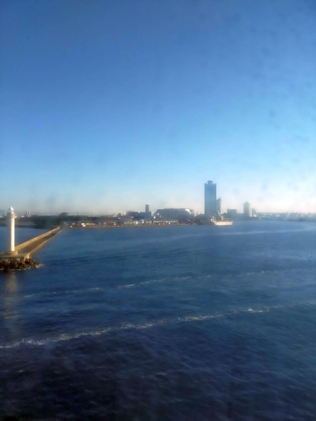 南港