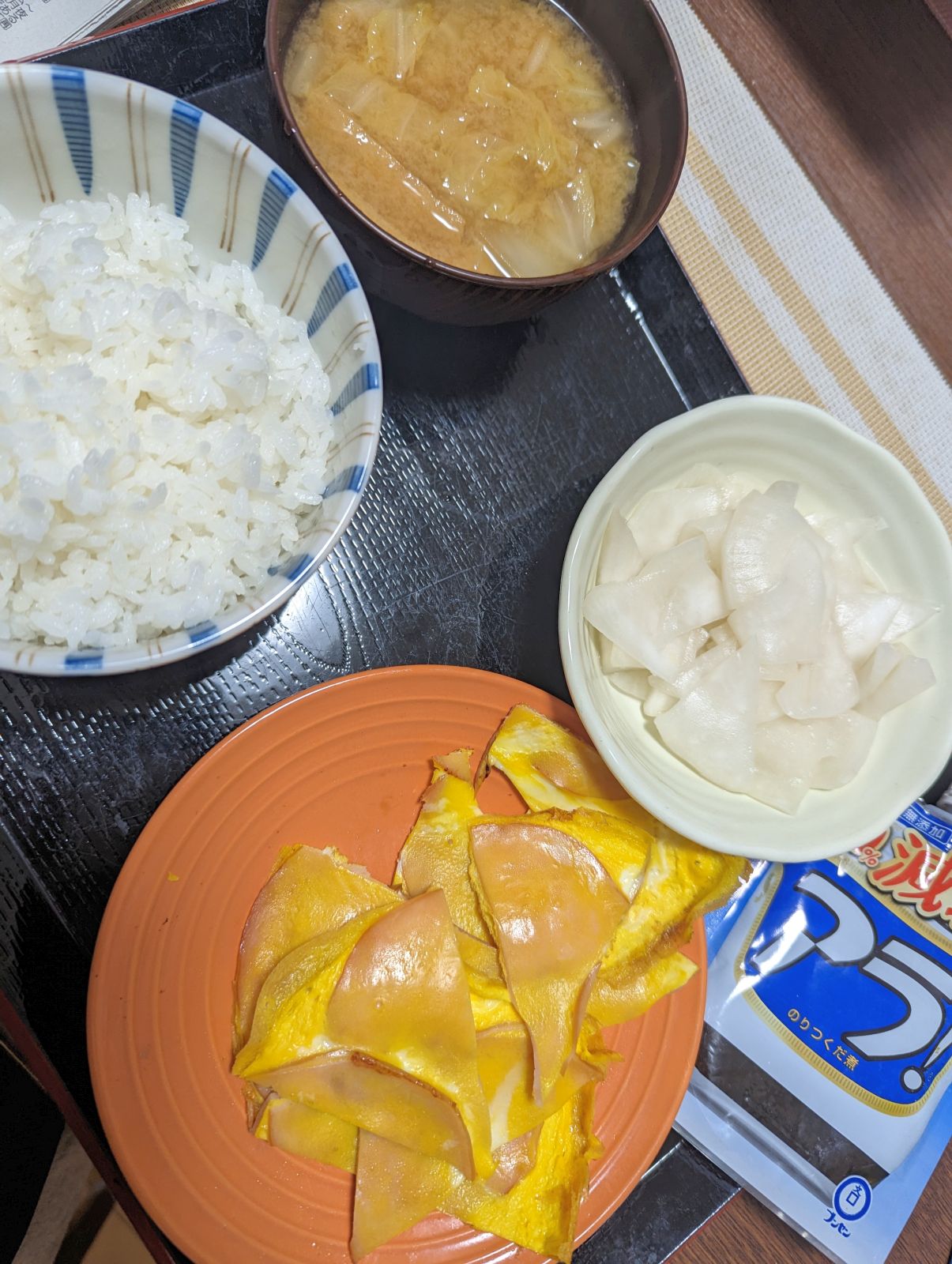 本日の朝食兼昼食