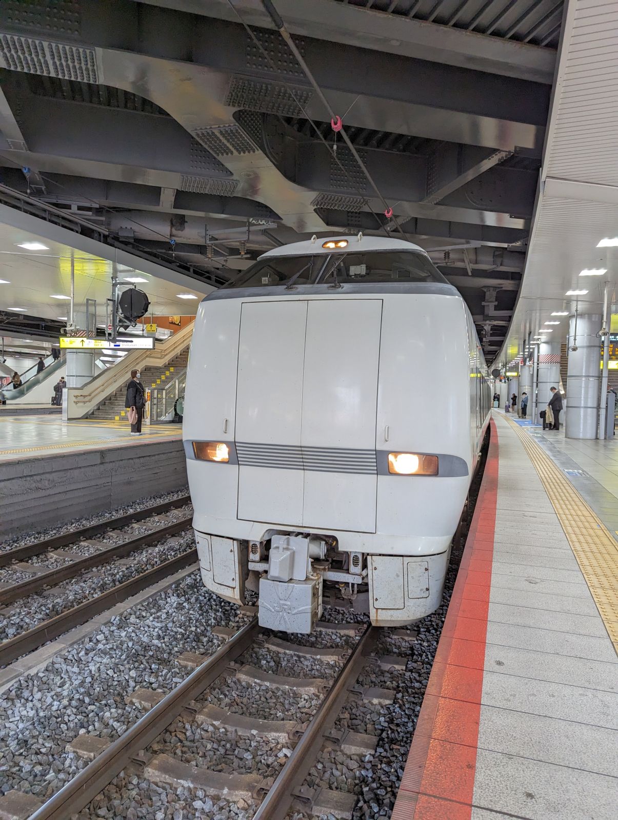 反対側の先頭車両