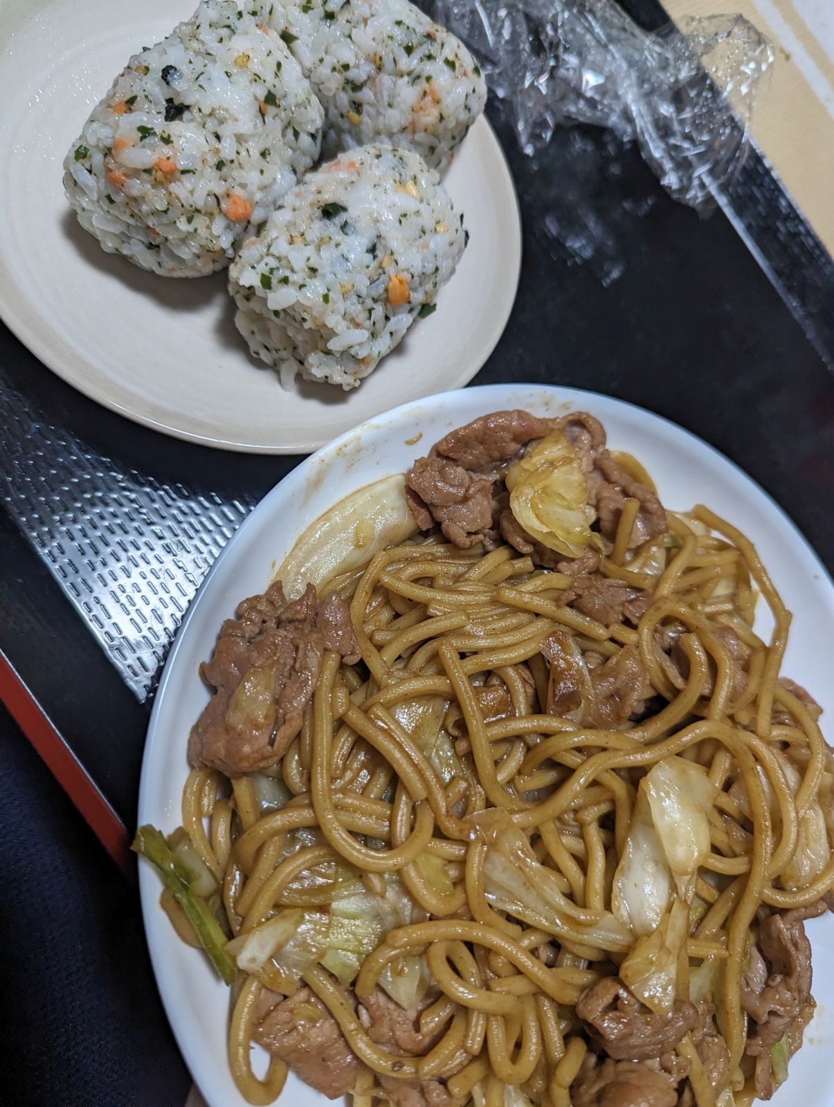 本日の本日の朝食兼昼食兼夕食