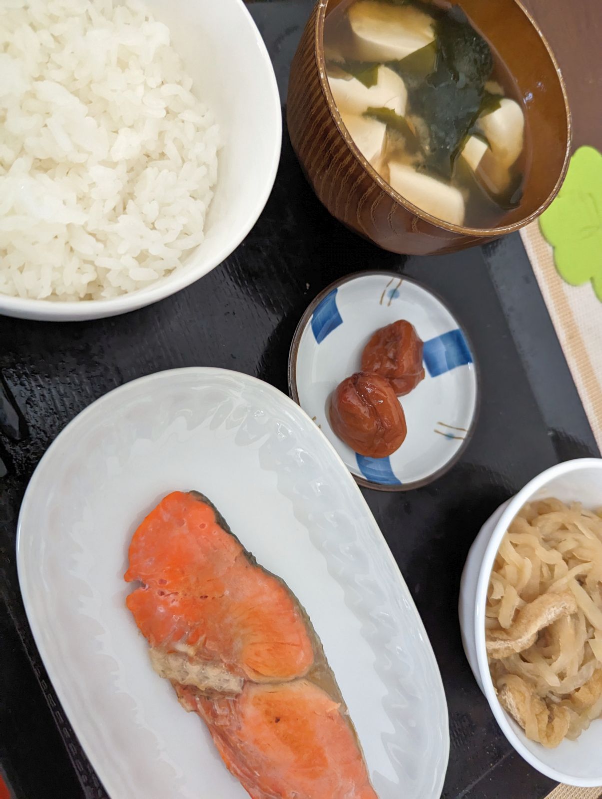 本日の朝食兼昼食