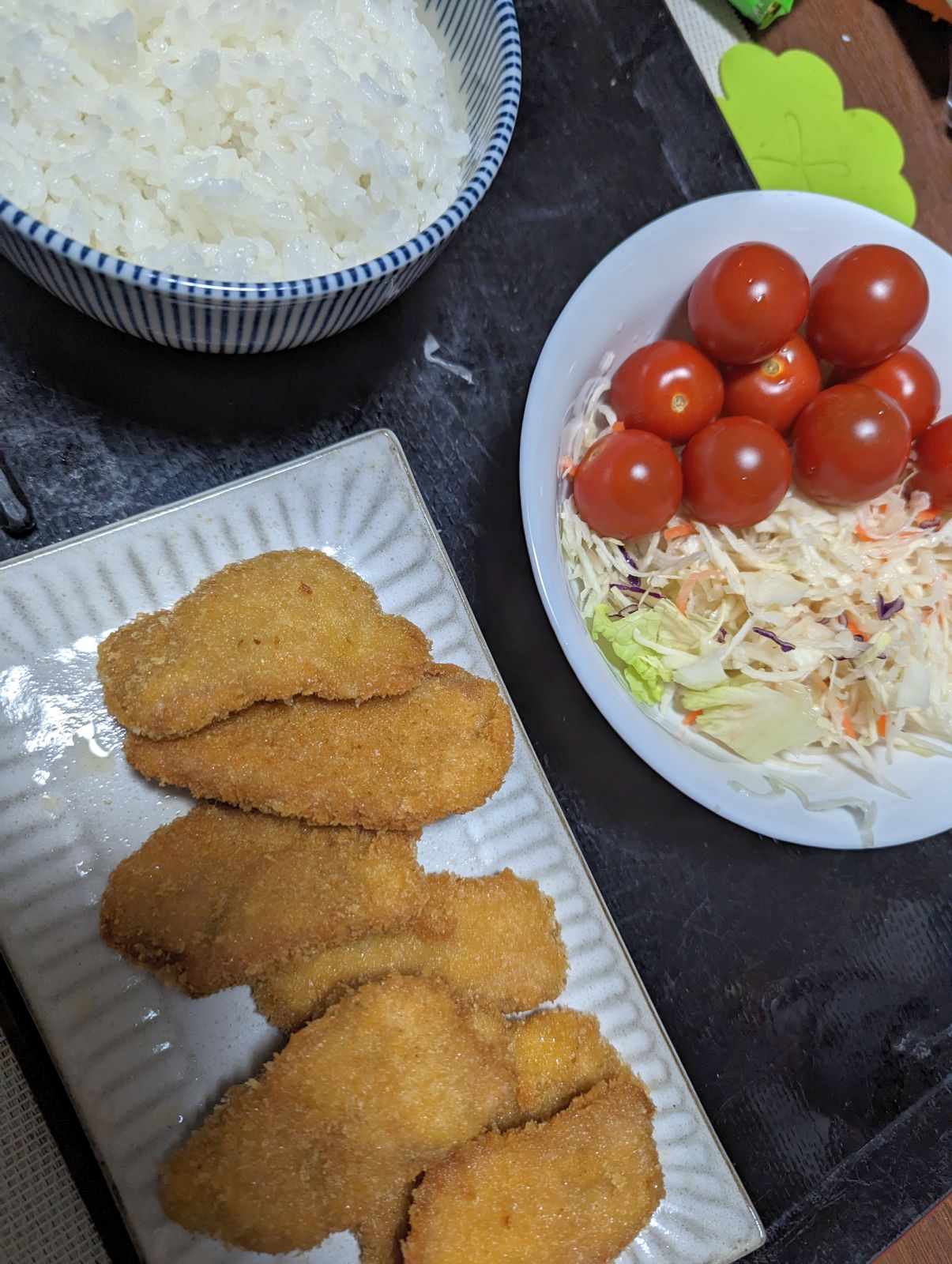 本日の朝食兼昼食兼夕食