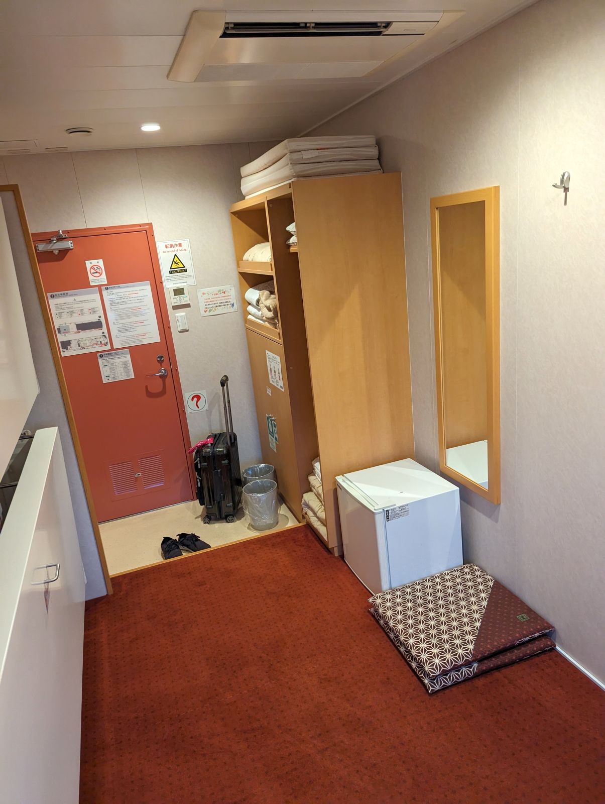 入口側の風景