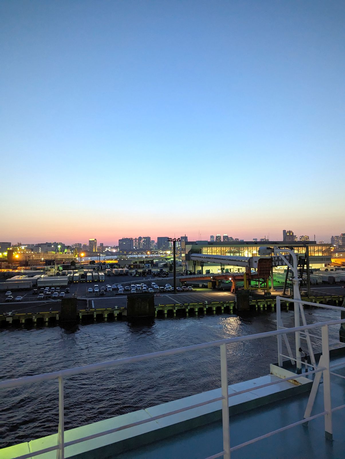 出港