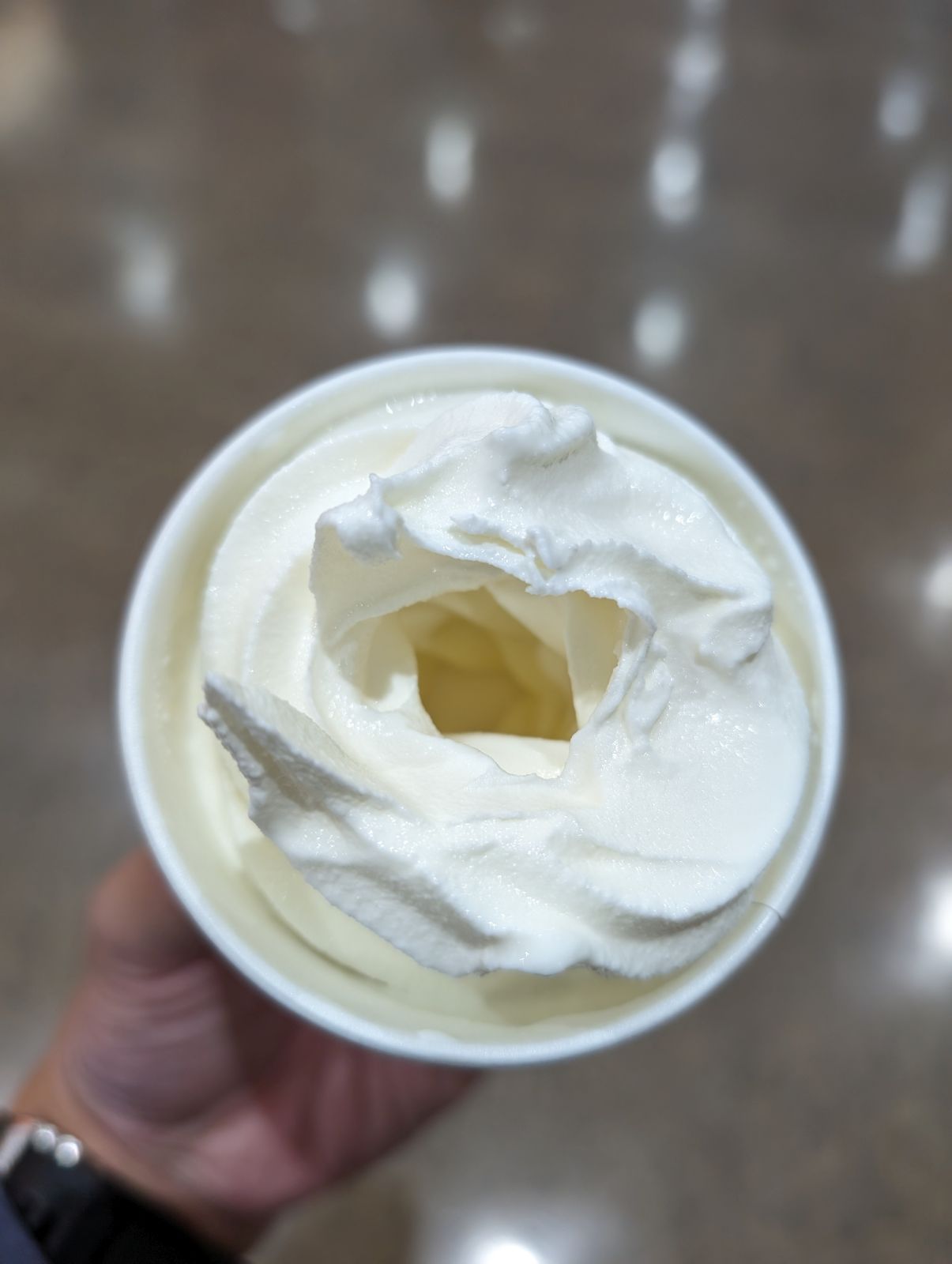 ソフトクリームの中