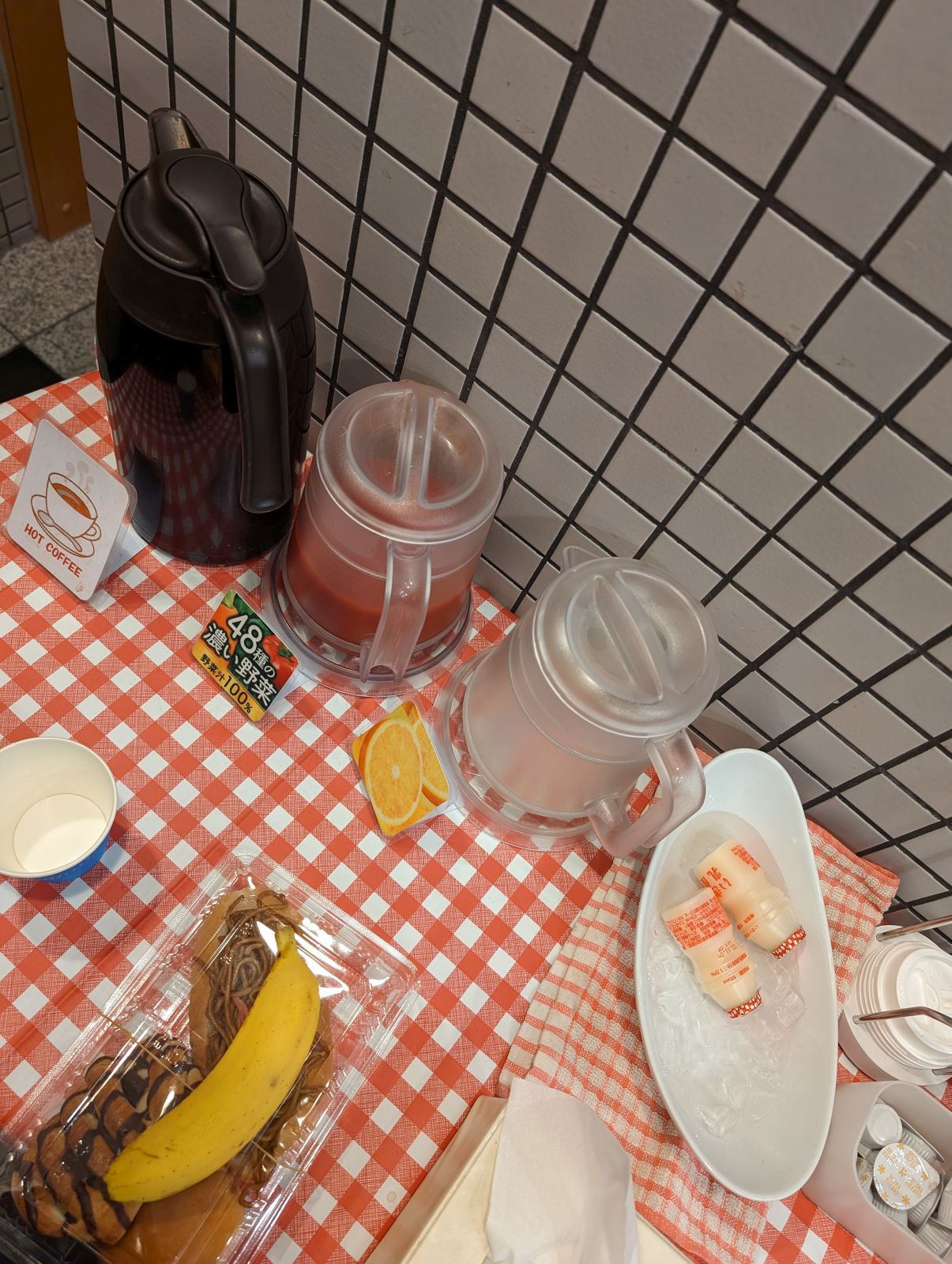 朝食会場