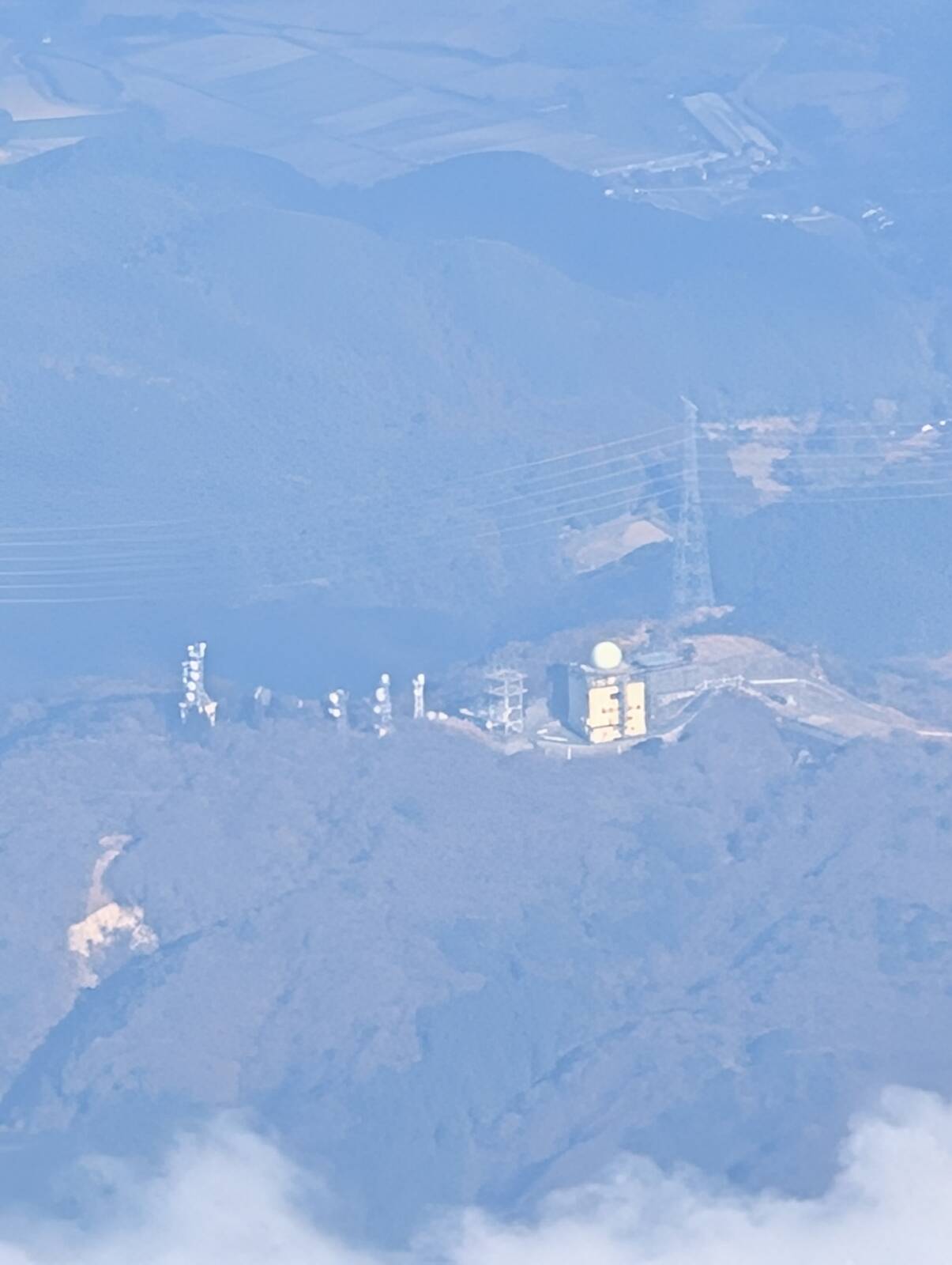 三郡山航空路監視レーダー