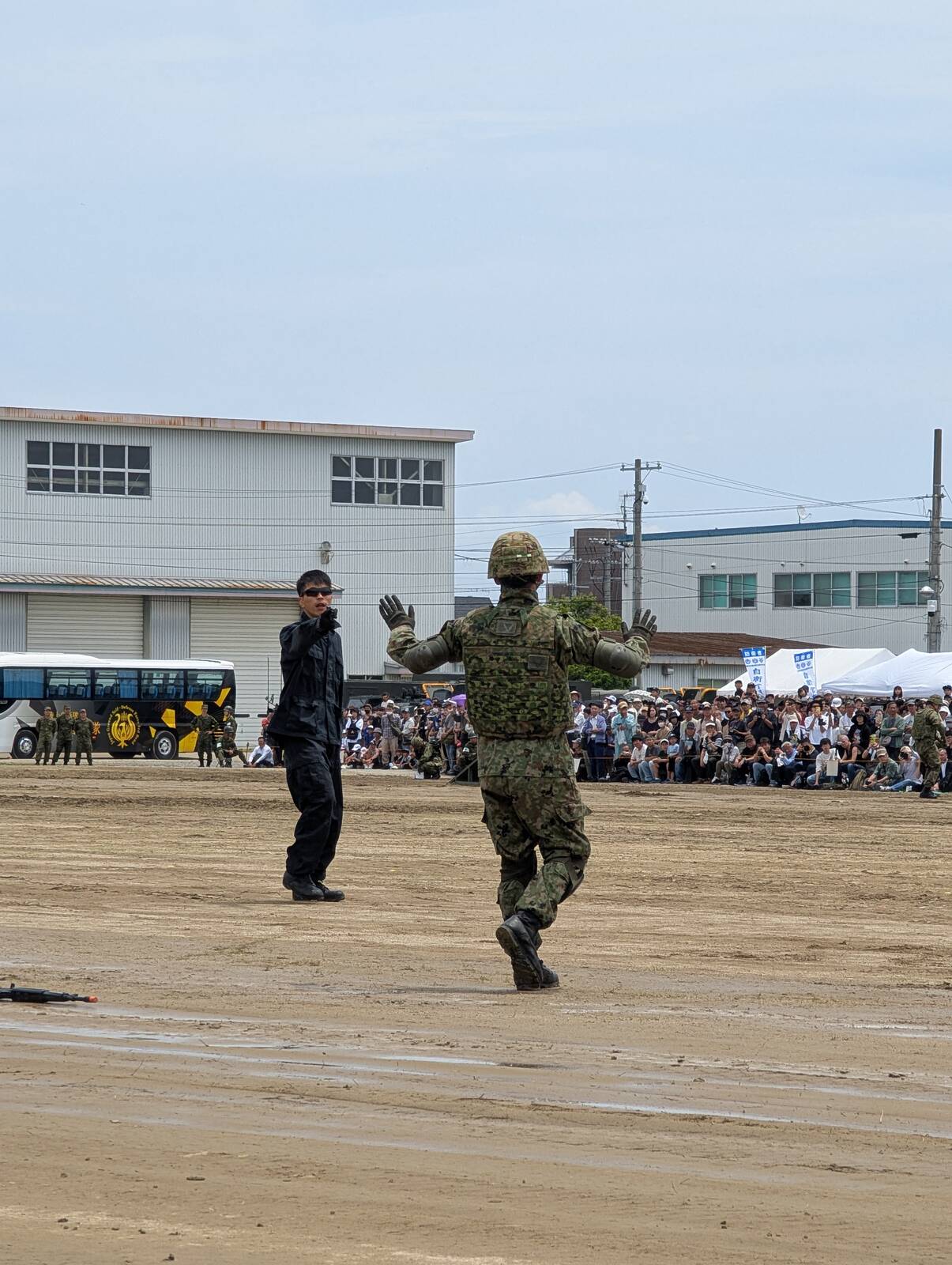 敵に襲われた時の対処法