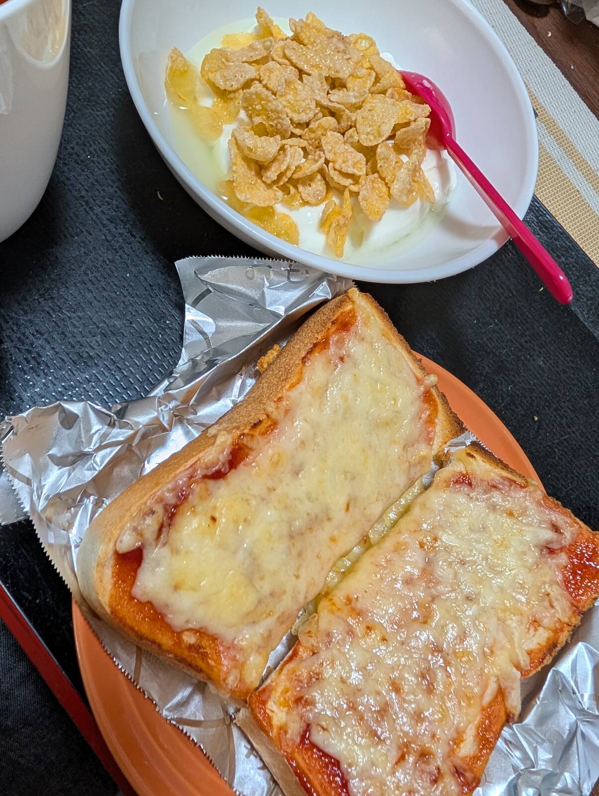本日の朝食兼昼食