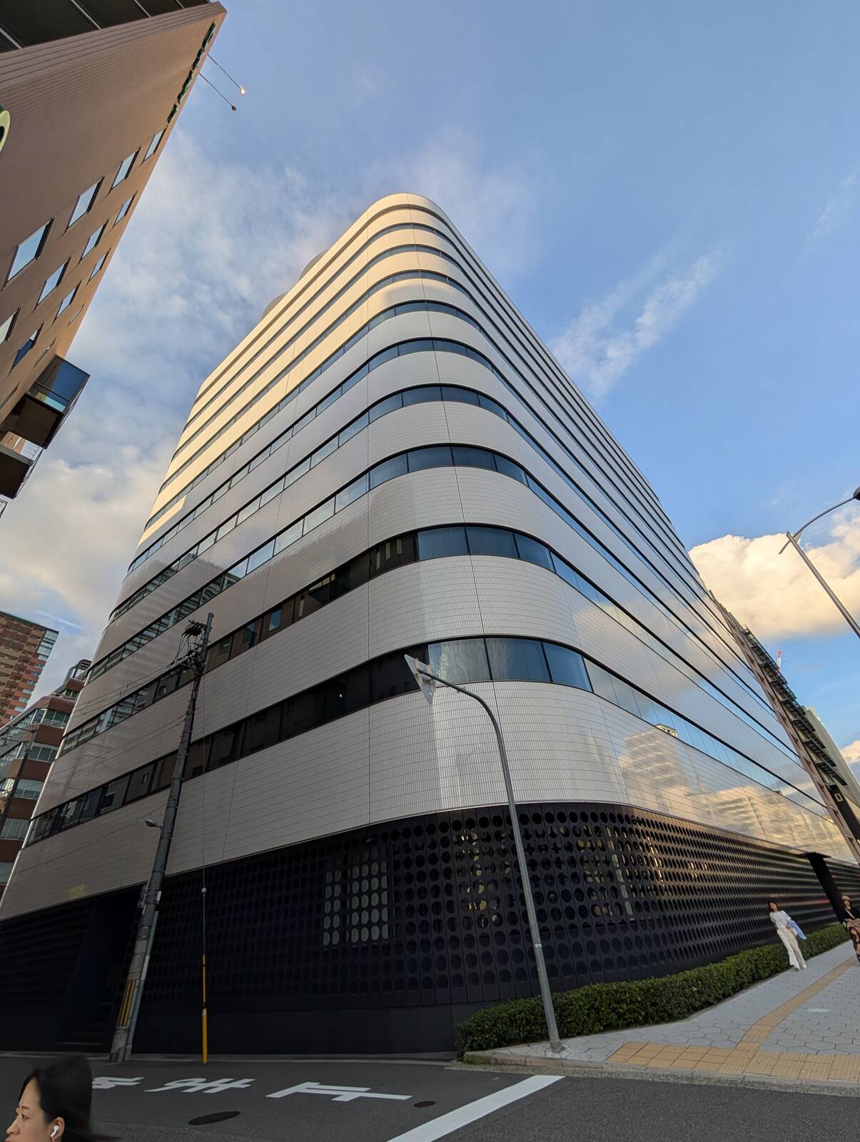 Equinix OS1 データセンター